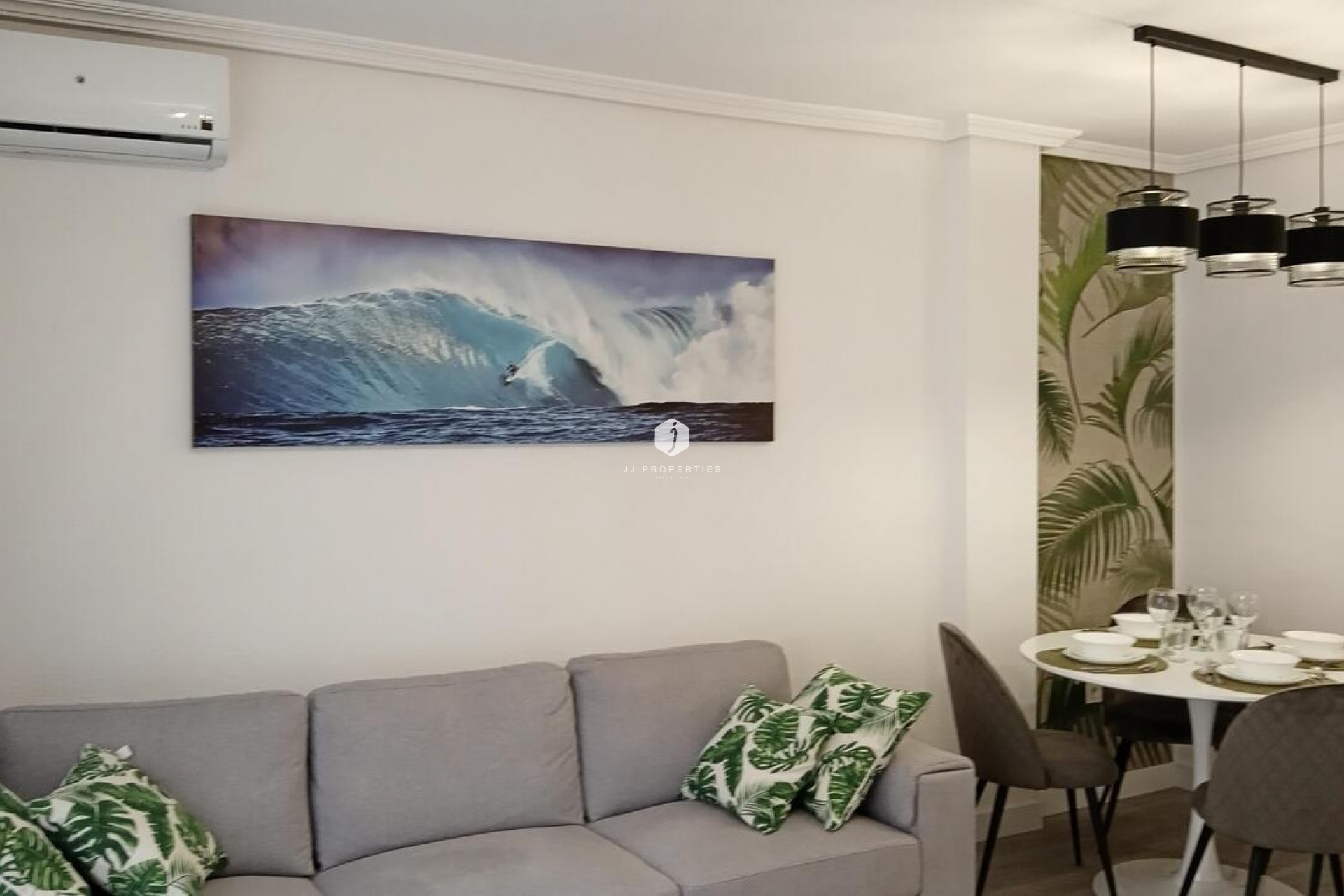 Resale - Apartment / flat -
Torrevieja - CENTRE