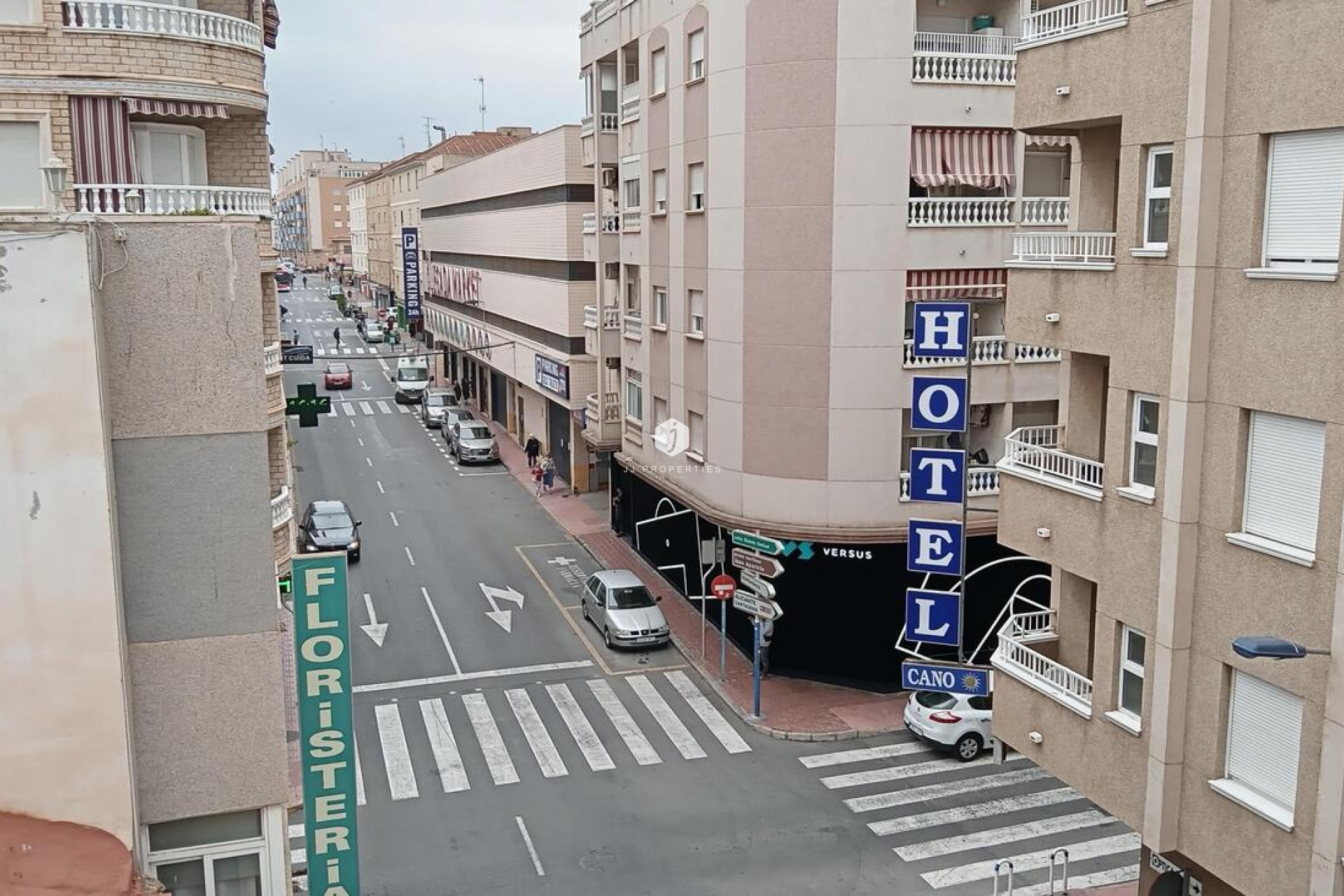 Resale - Apartment / flat -
Torrevieja - CENTRE