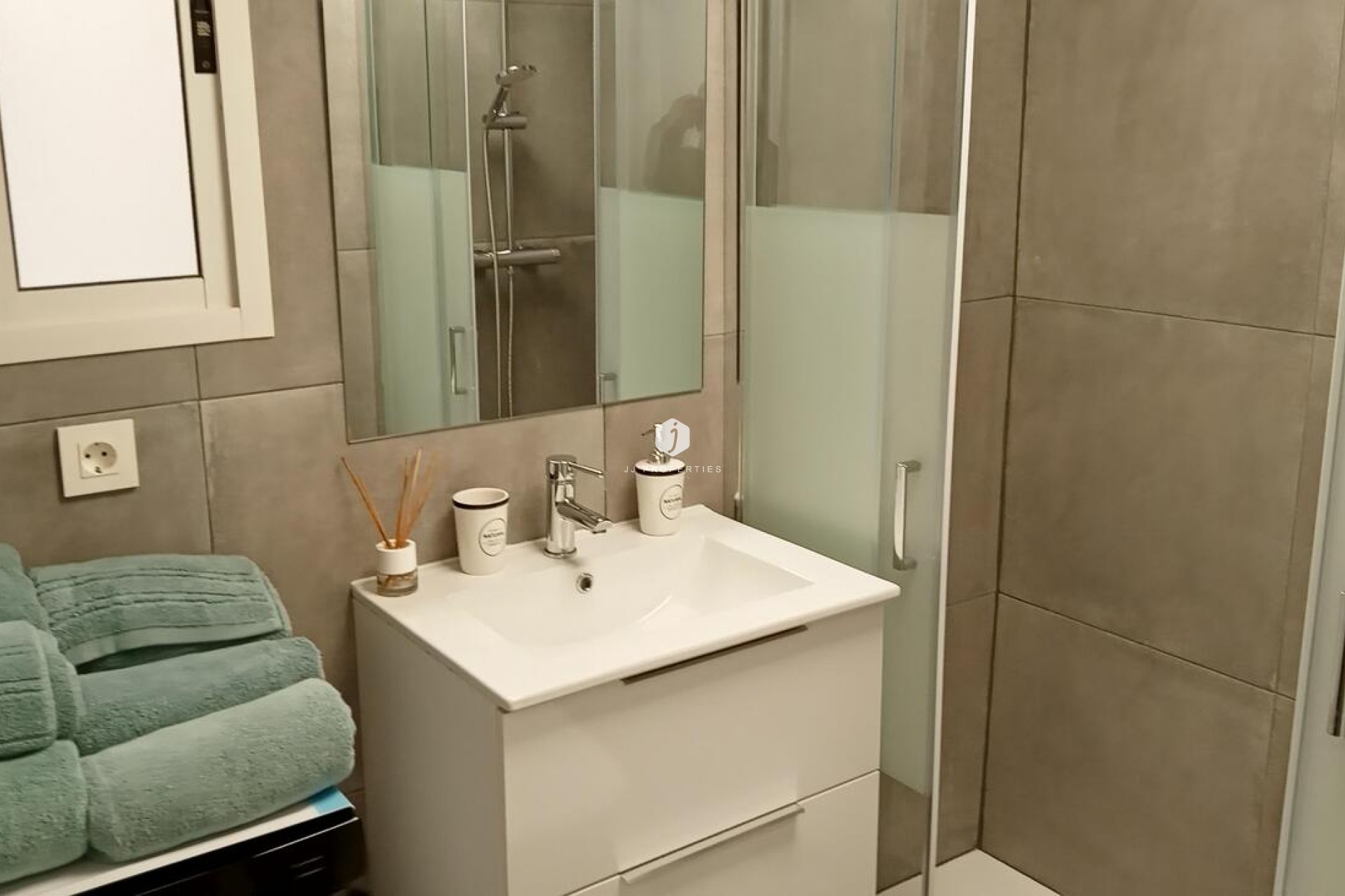 Resale - Apartment / flat -
Torrevieja - CENTRE