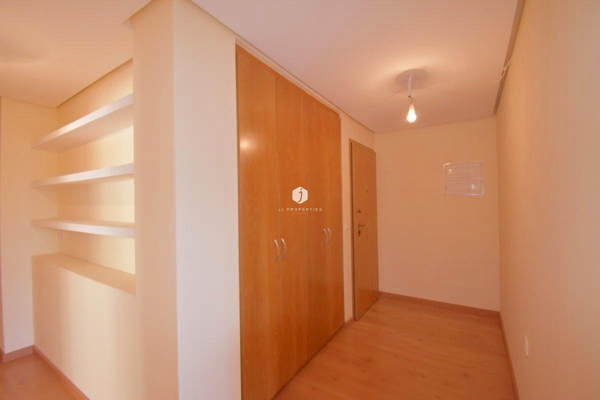 Resale - Apartment / flat -
Torrevieja - Centro - Muelle Pesquero