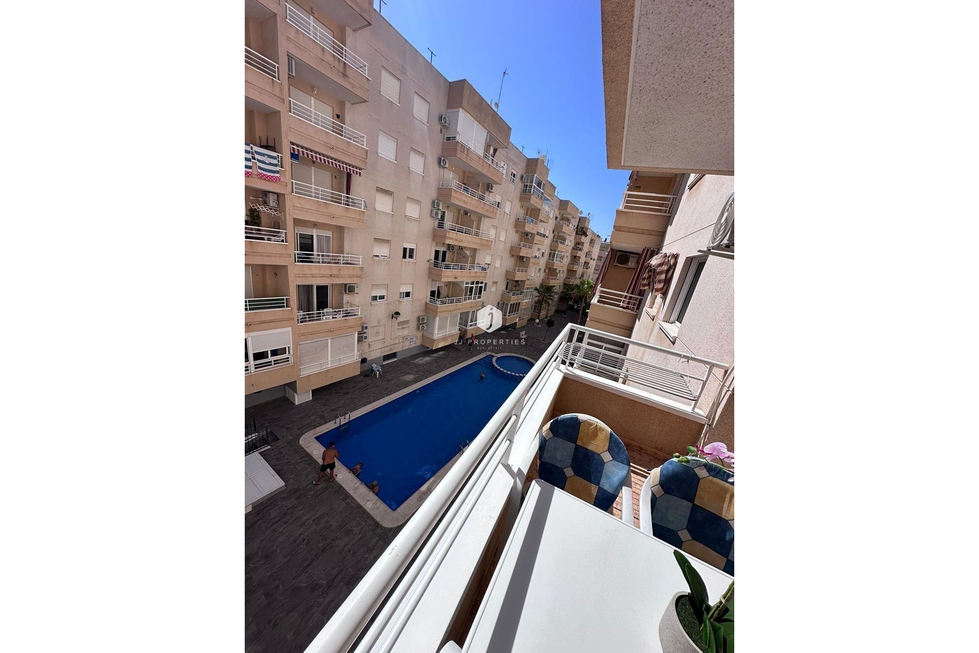 Resale - Apartment / flat -
Torrevieja - Centro - Muelle Pesquero