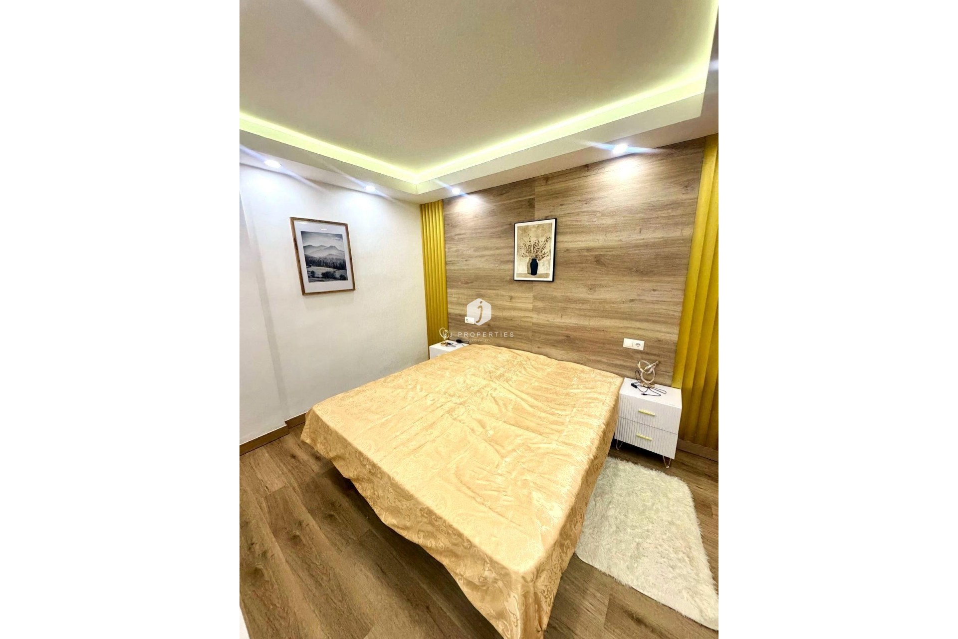 Resale - Apartment / flat -
Torrevieja - Centro - Muelle Pesquero