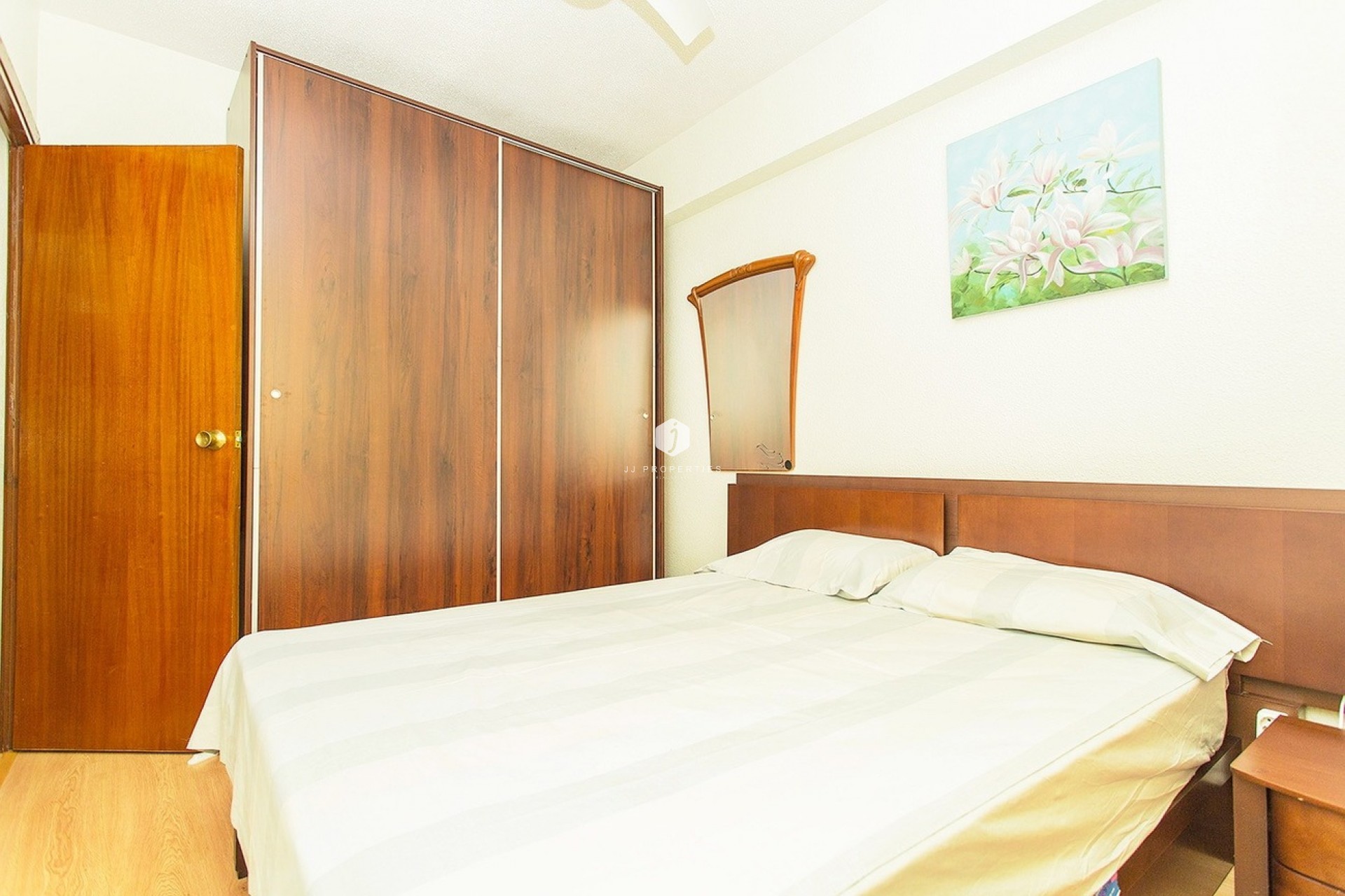 Resale - Apartment / flat -
Torrevieja - Centro-Muelle Pesquero