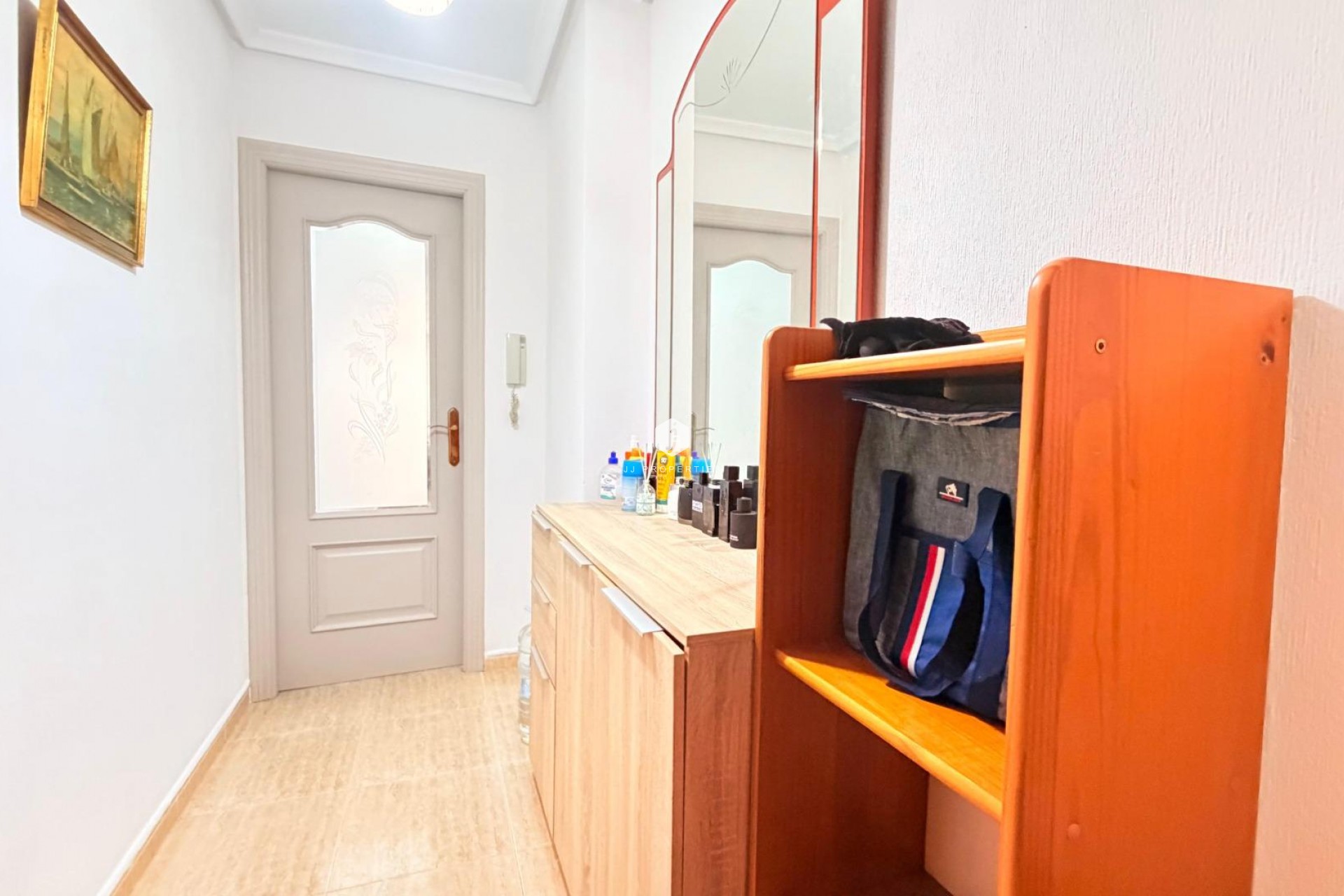 Resale - Apartment / flat -
Torrevieja - Centro - Muelle Pesquero