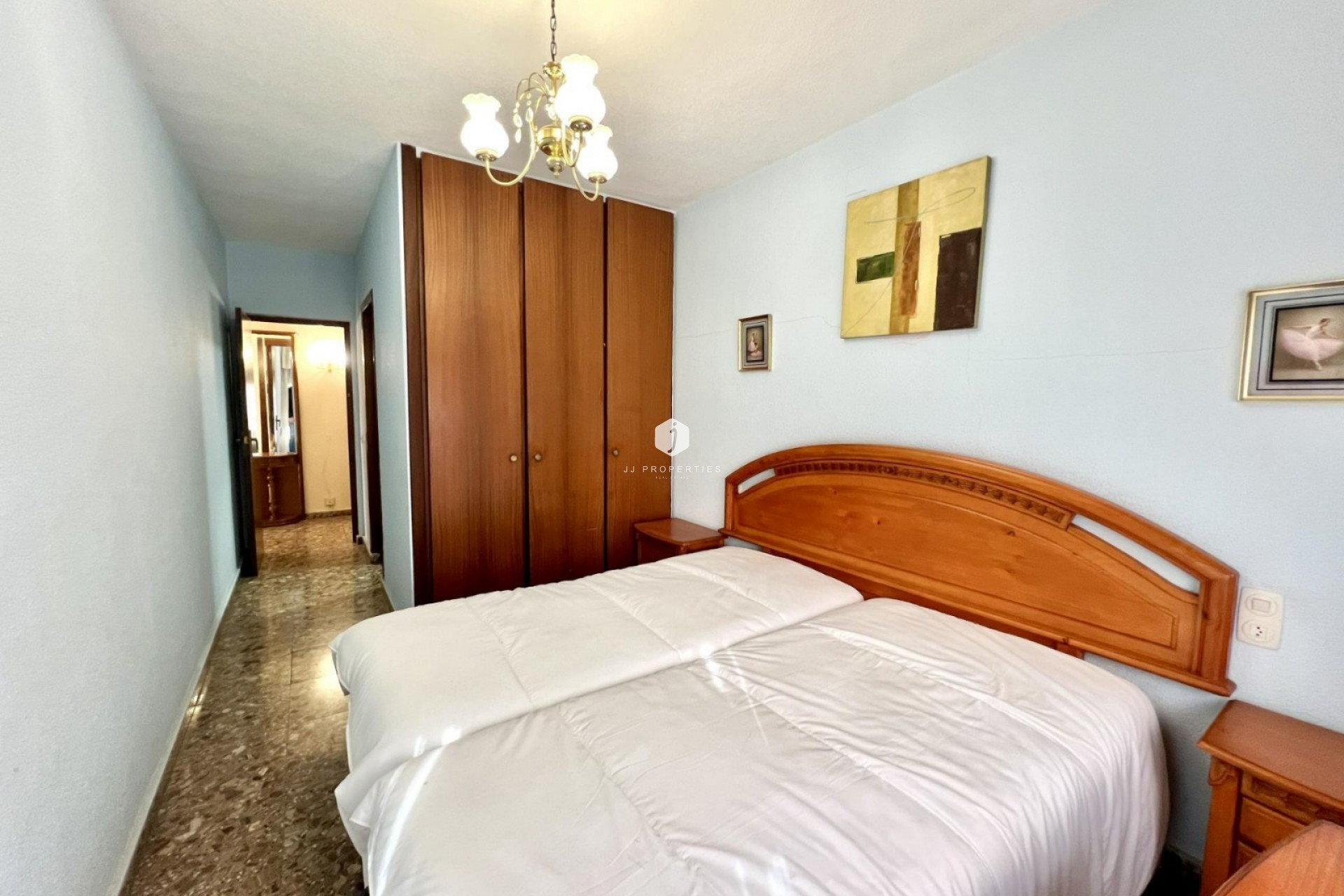 Resale - Apartment / flat -
Torrevieja - Centro
