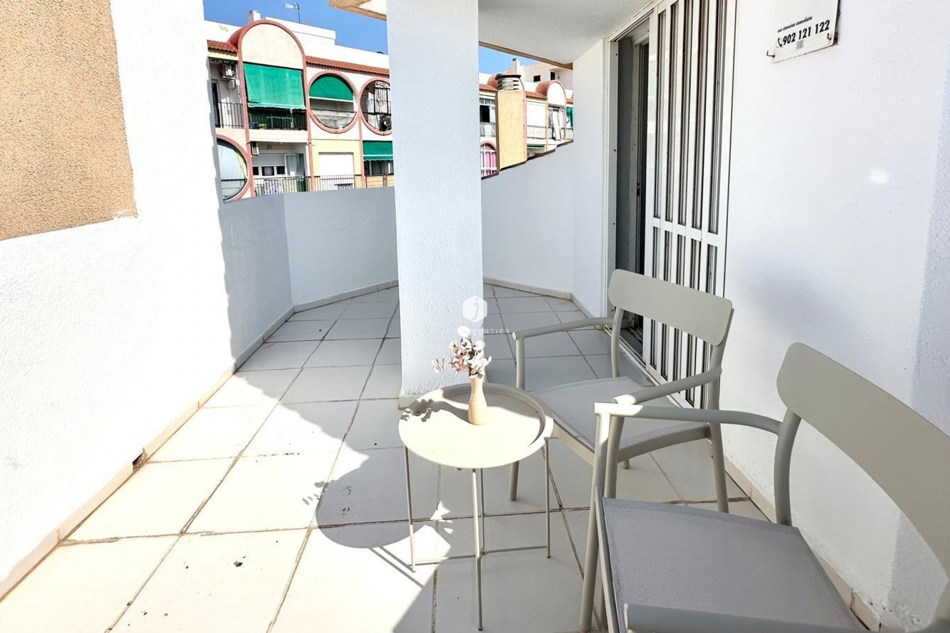 Resale - Apartment / flat -
Torrevieja - Centro