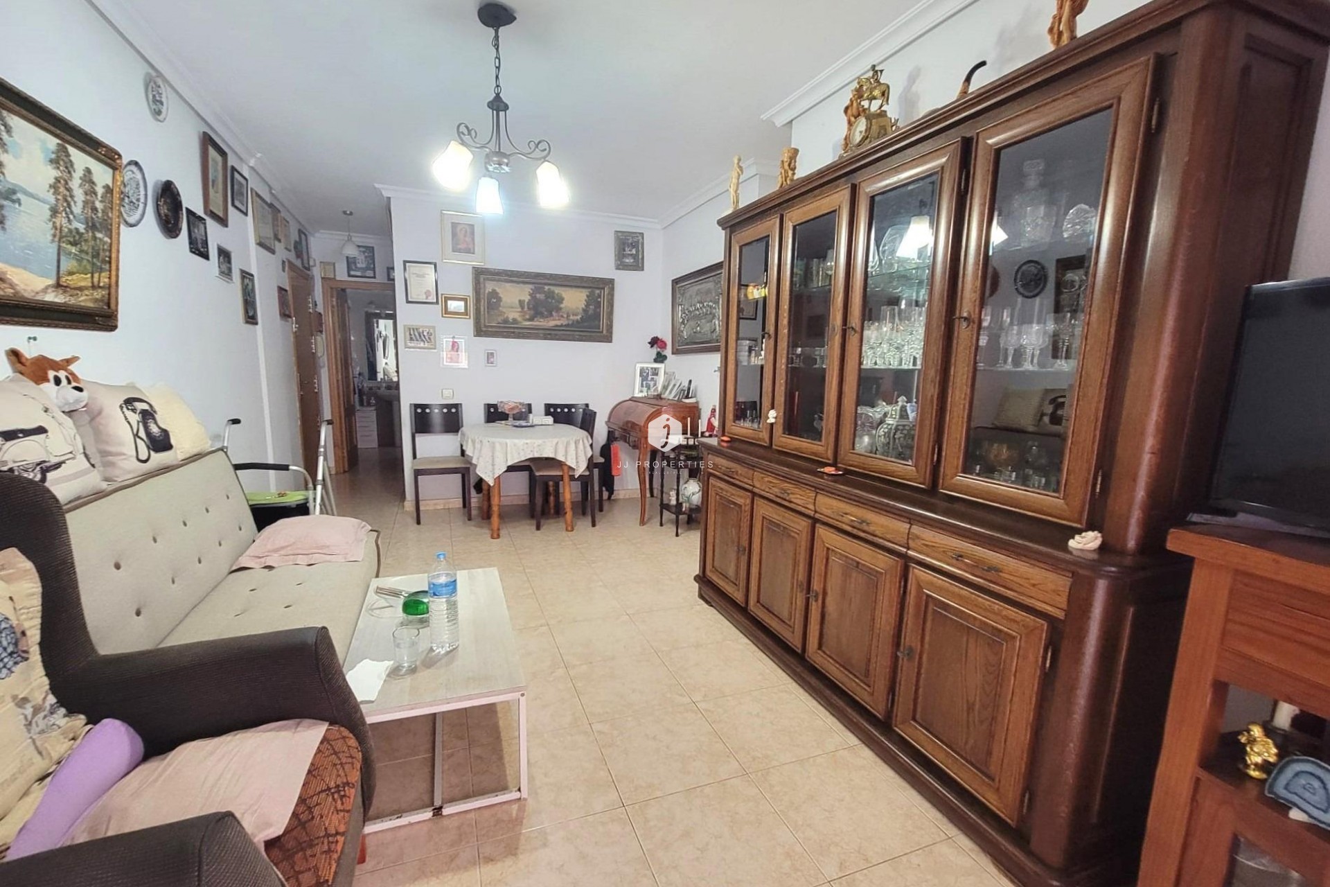 Resale - Apartment / flat -
Torrevieja - Centro