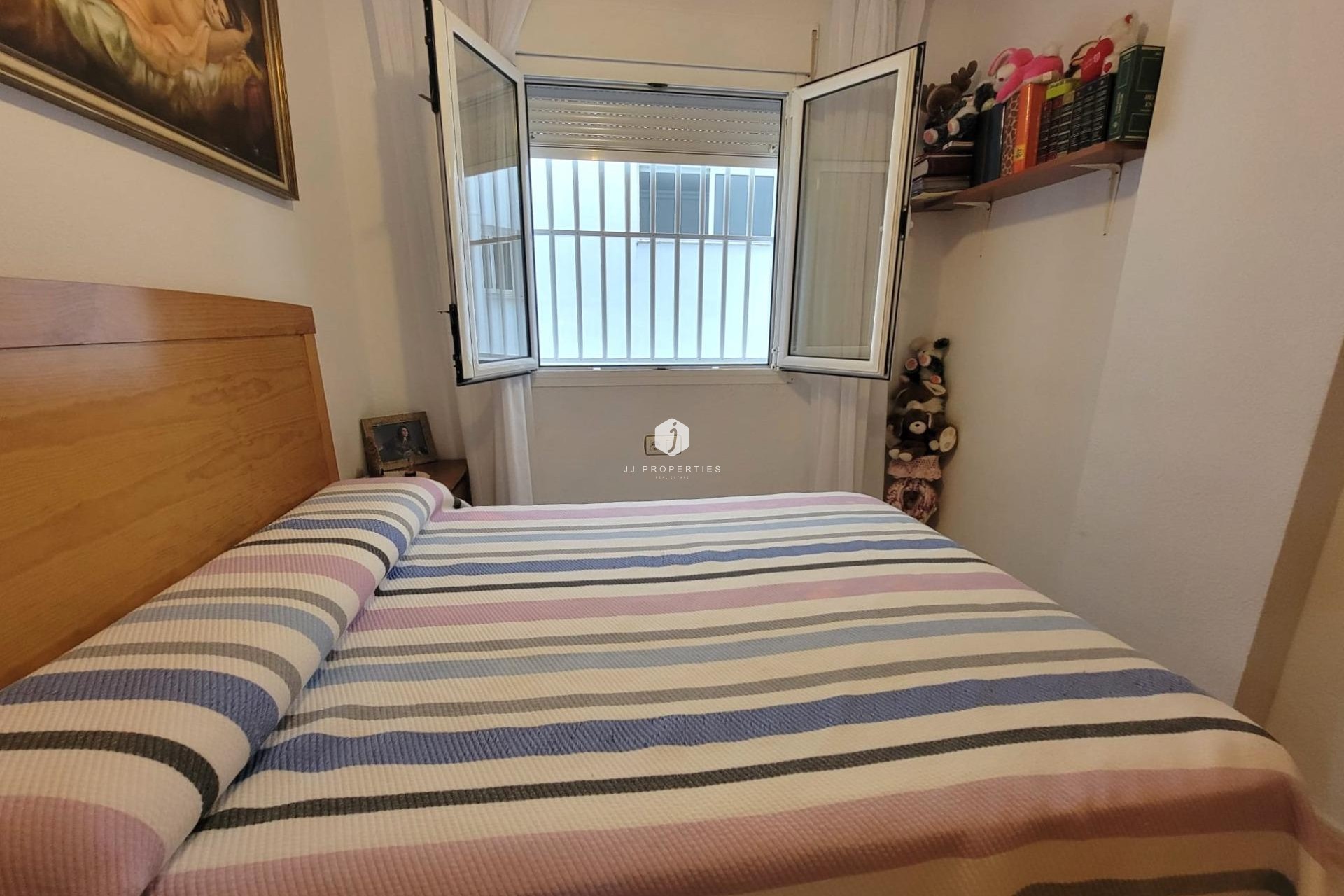 Resale - Apartment / flat -
Torrevieja - Centro