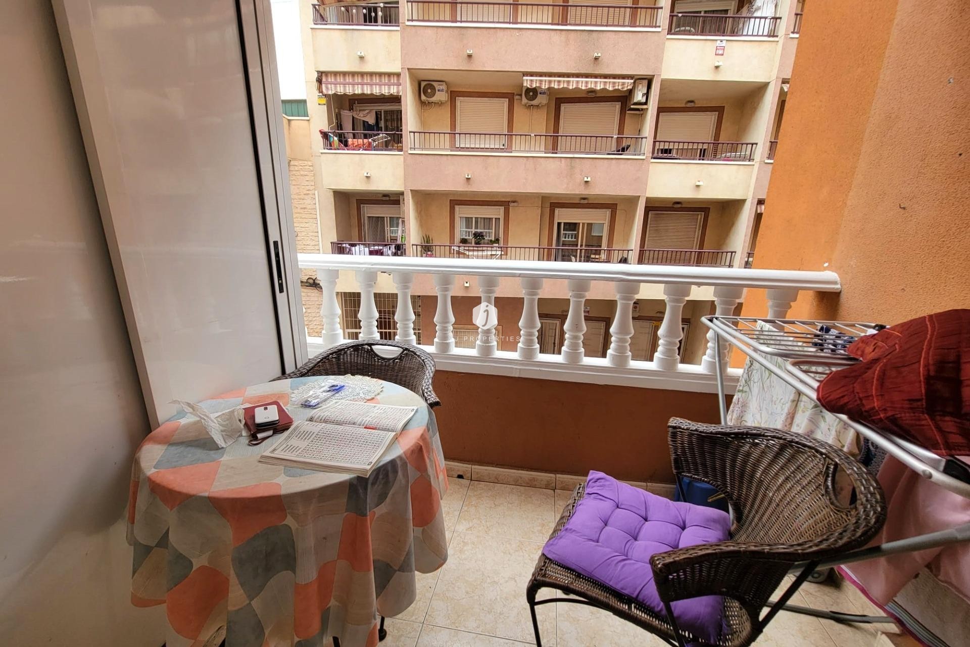 Resale - Apartment / flat -
Torrevieja - Centro