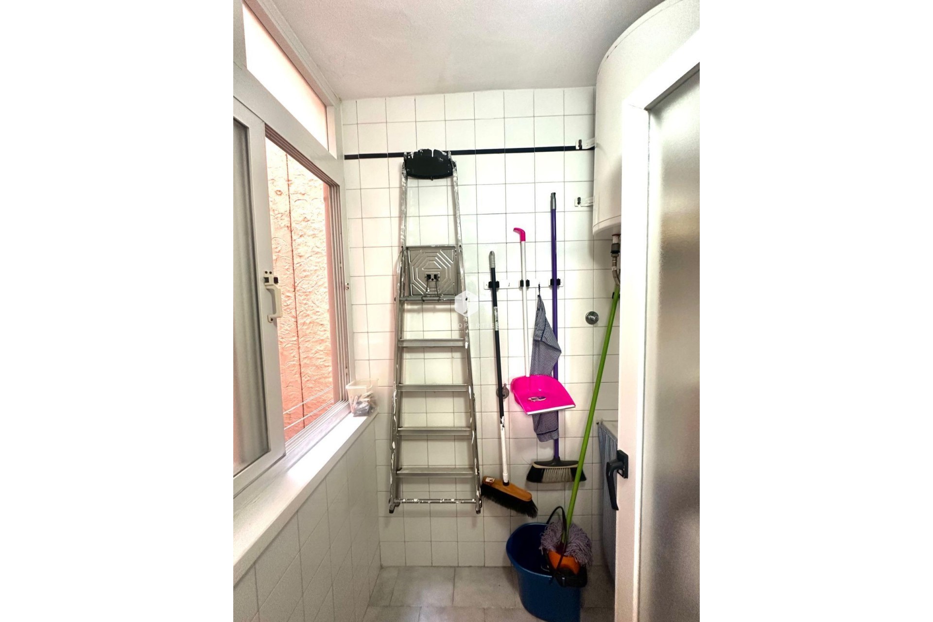 Resale - Apartment / flat -
Torrevieja - Centro