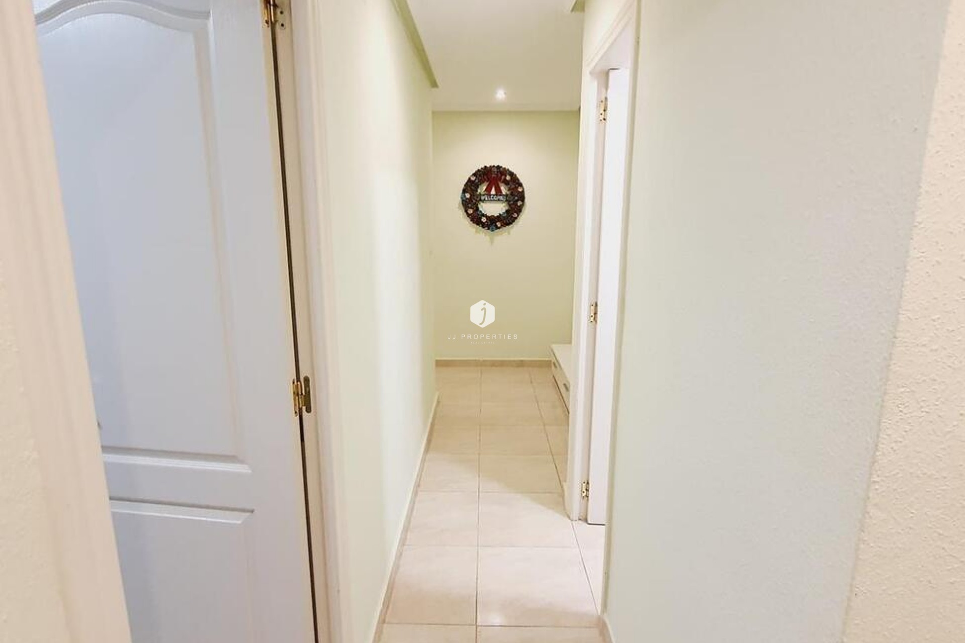 Resale - Apartment / flat -
Torrevieja - Centro