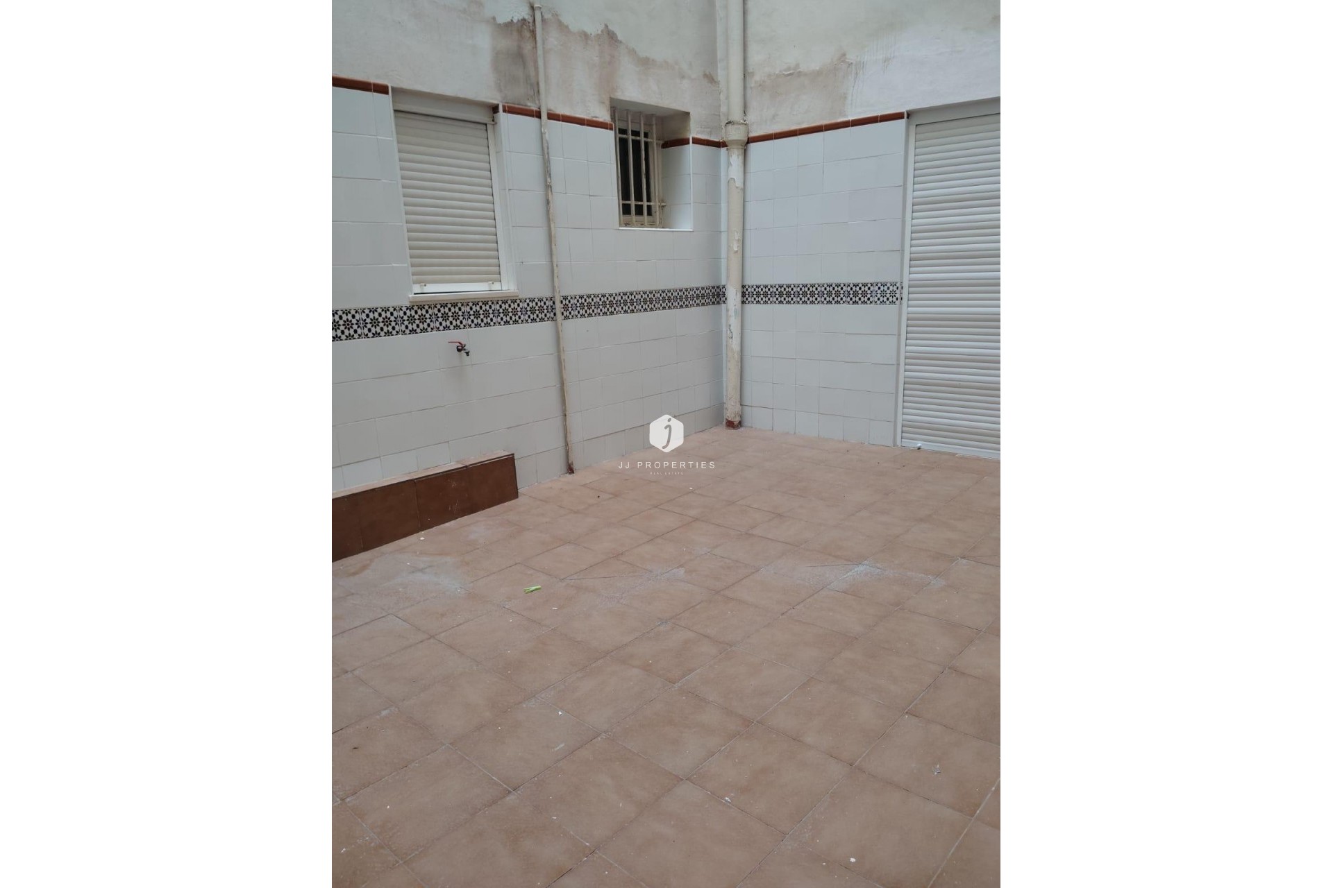 Resale - Apartment / flat -
Torrevieja - Centro