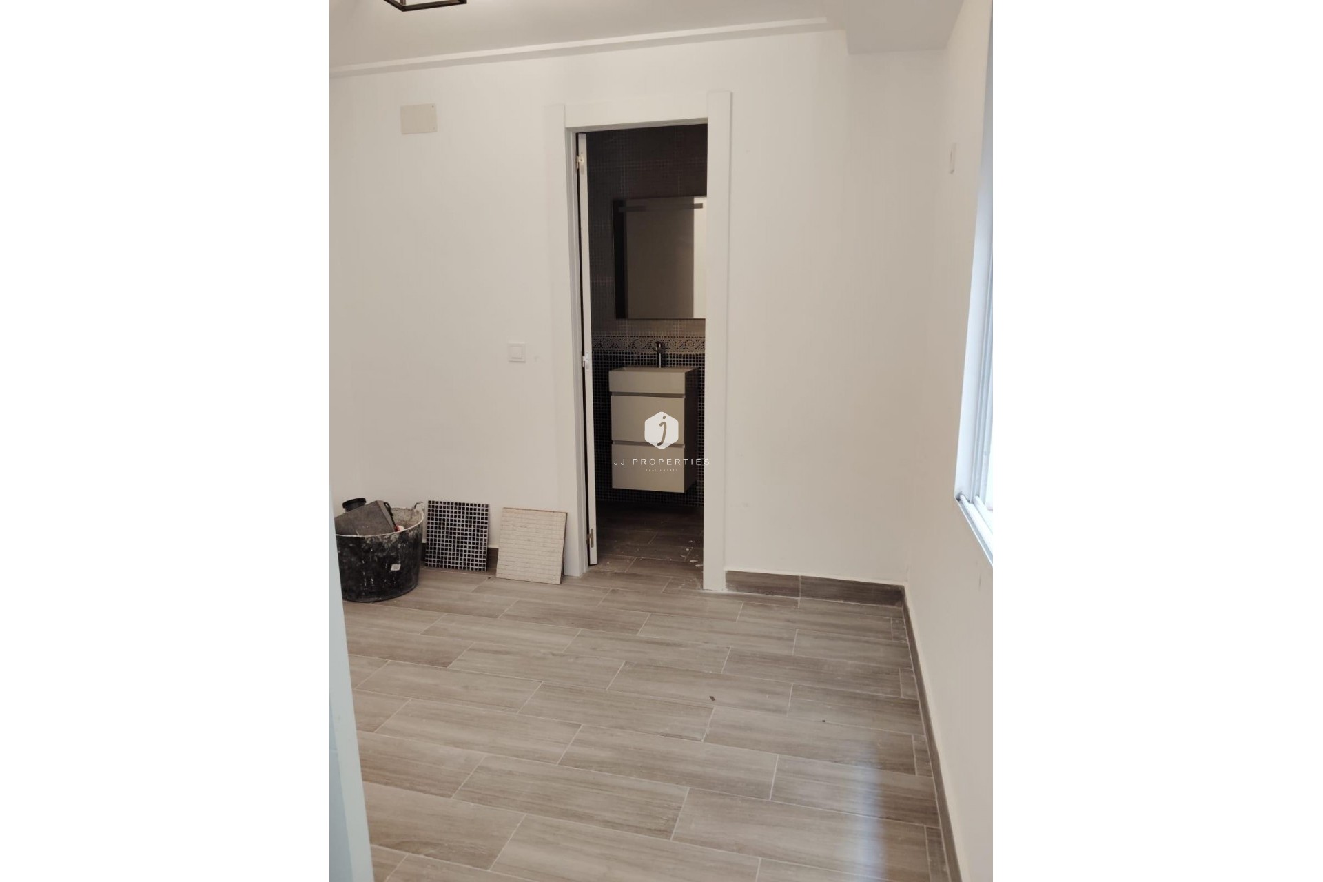 Resale - Apartment / flat -
Torrevieja - Centro