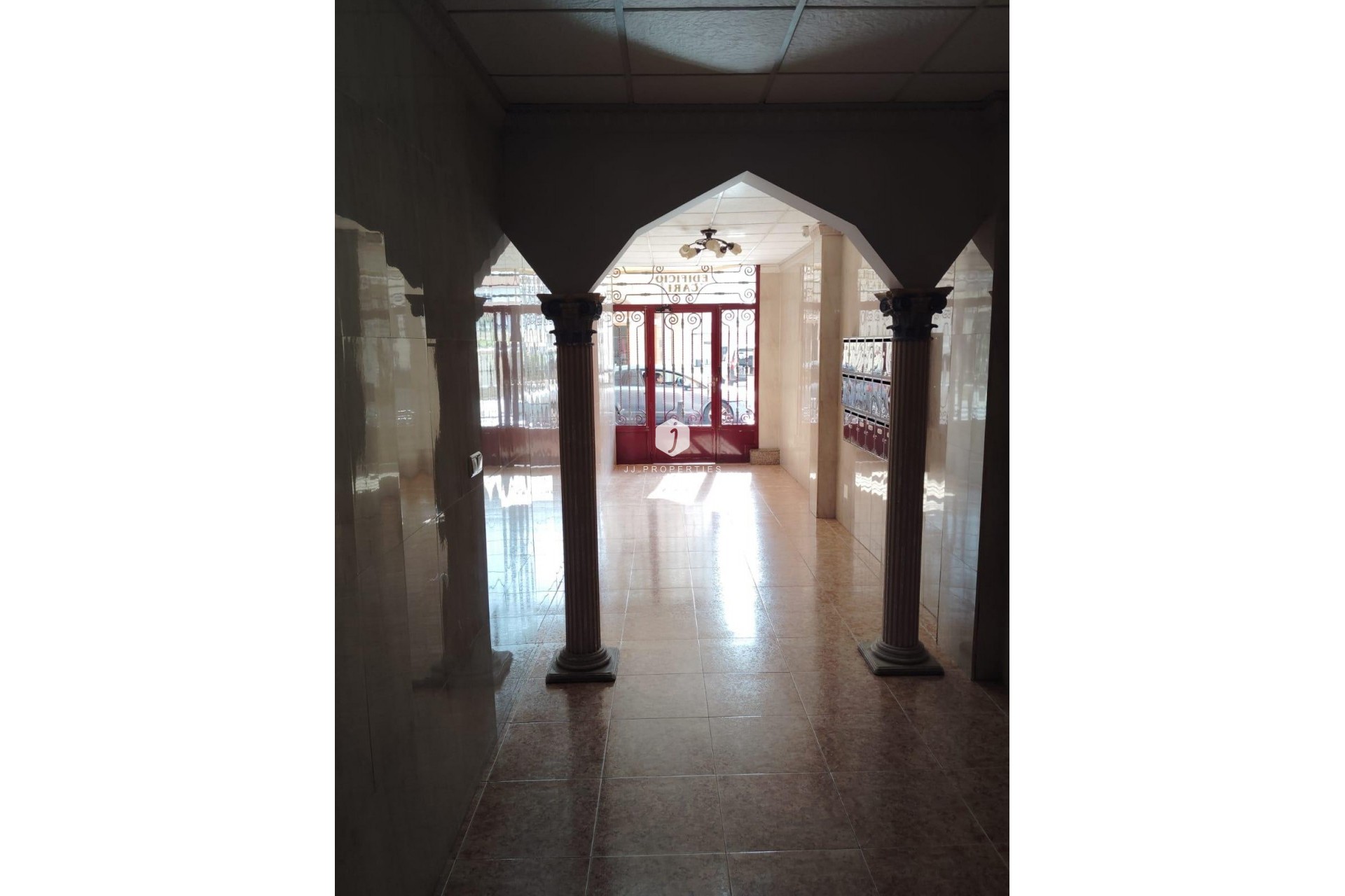 Resale - Apartment / flat -
Torrevieja - Centro