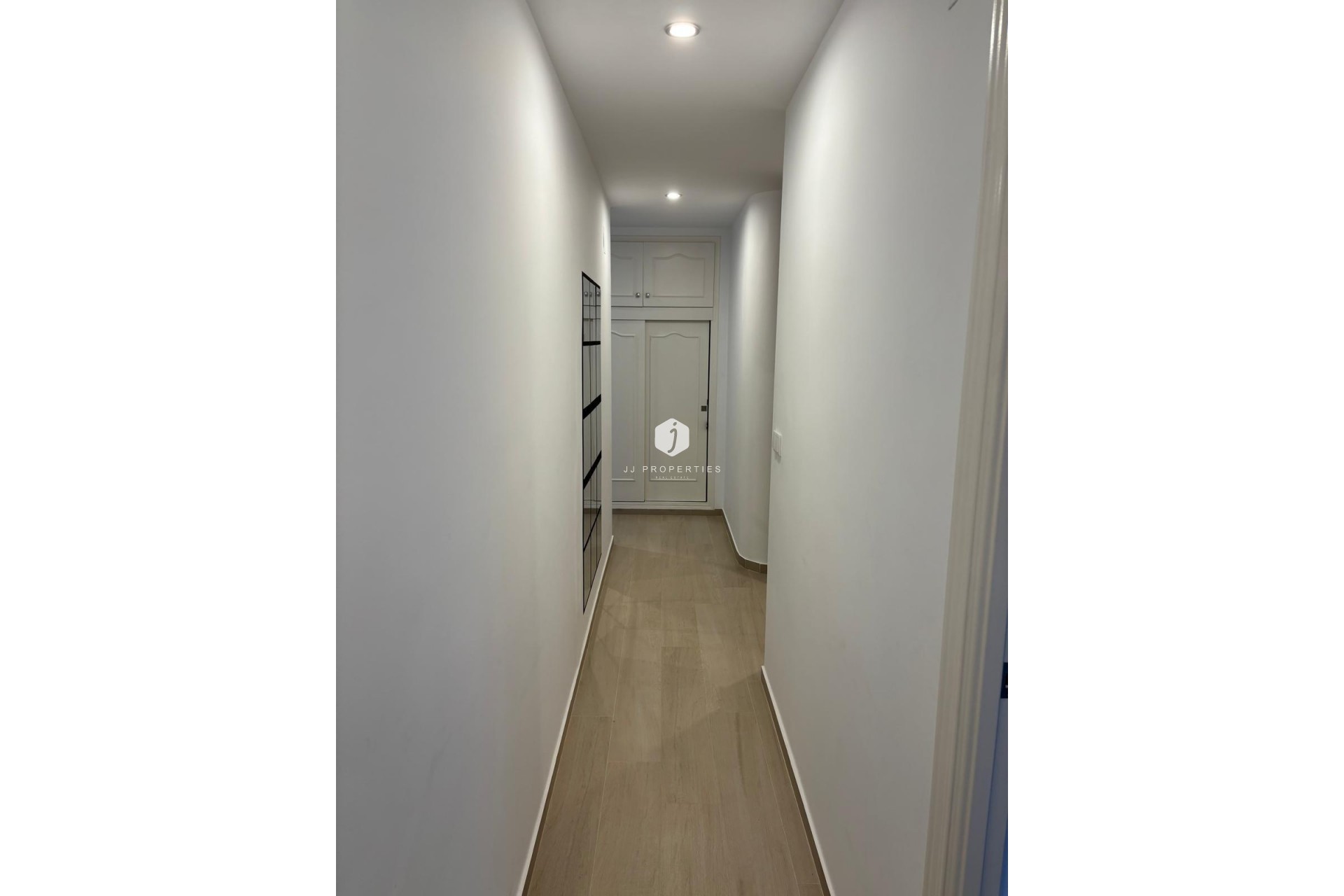 Resale - Apartment / flat -
Torrevieja - Centro