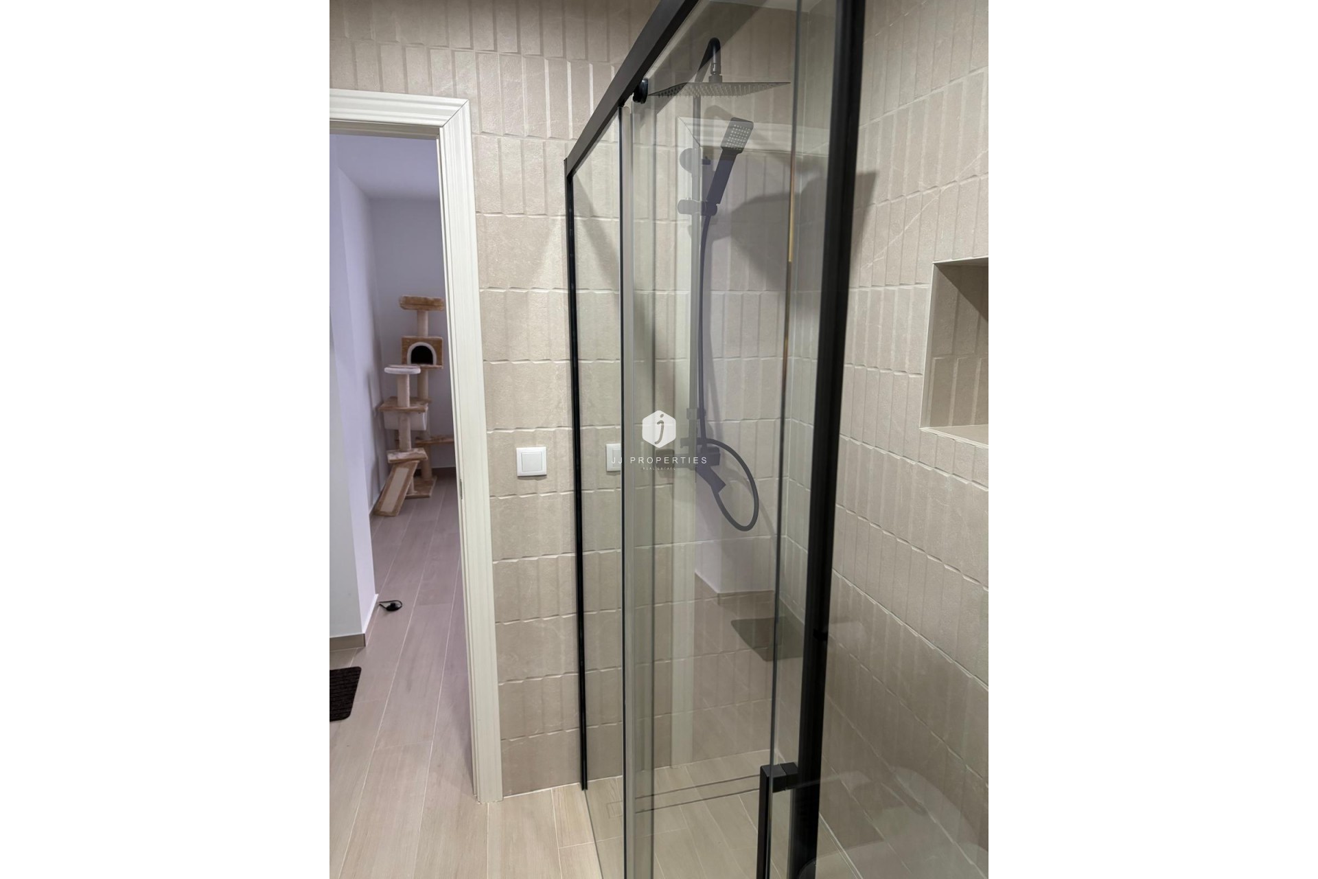 Resale - Apartment / flat -
Torrevieja - Centro