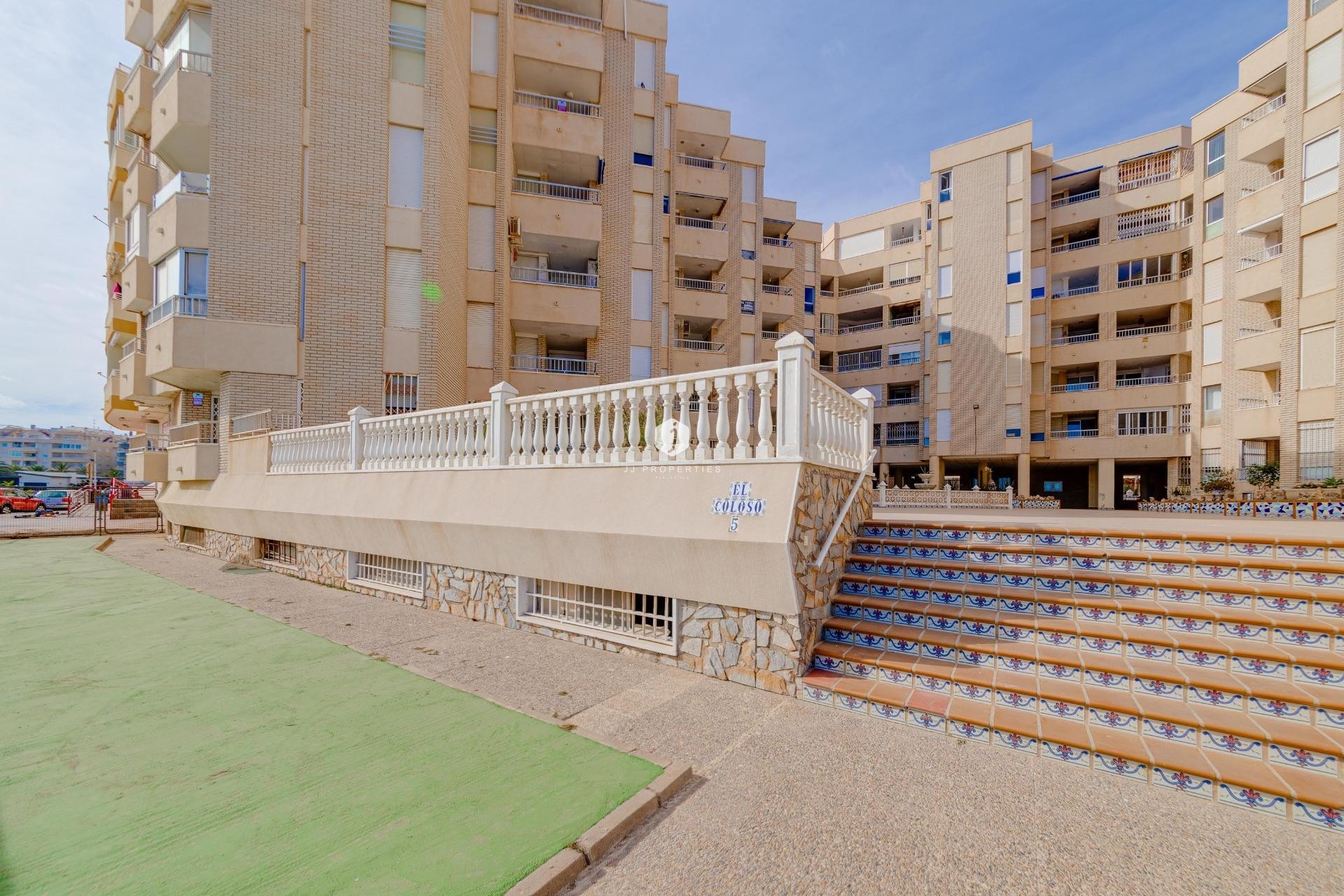 Resale - Apartment / flat -
Torrevieja - Centro