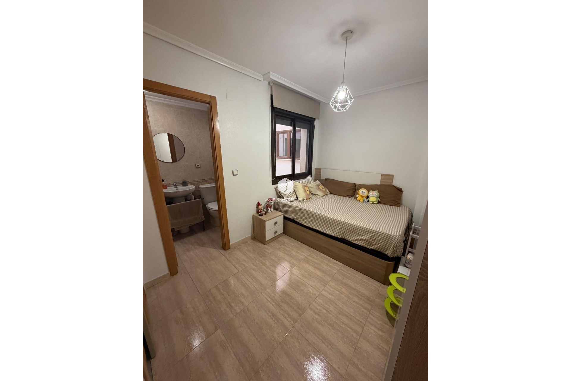 Resale - Apartment / flat -
Torrevieja - Centro