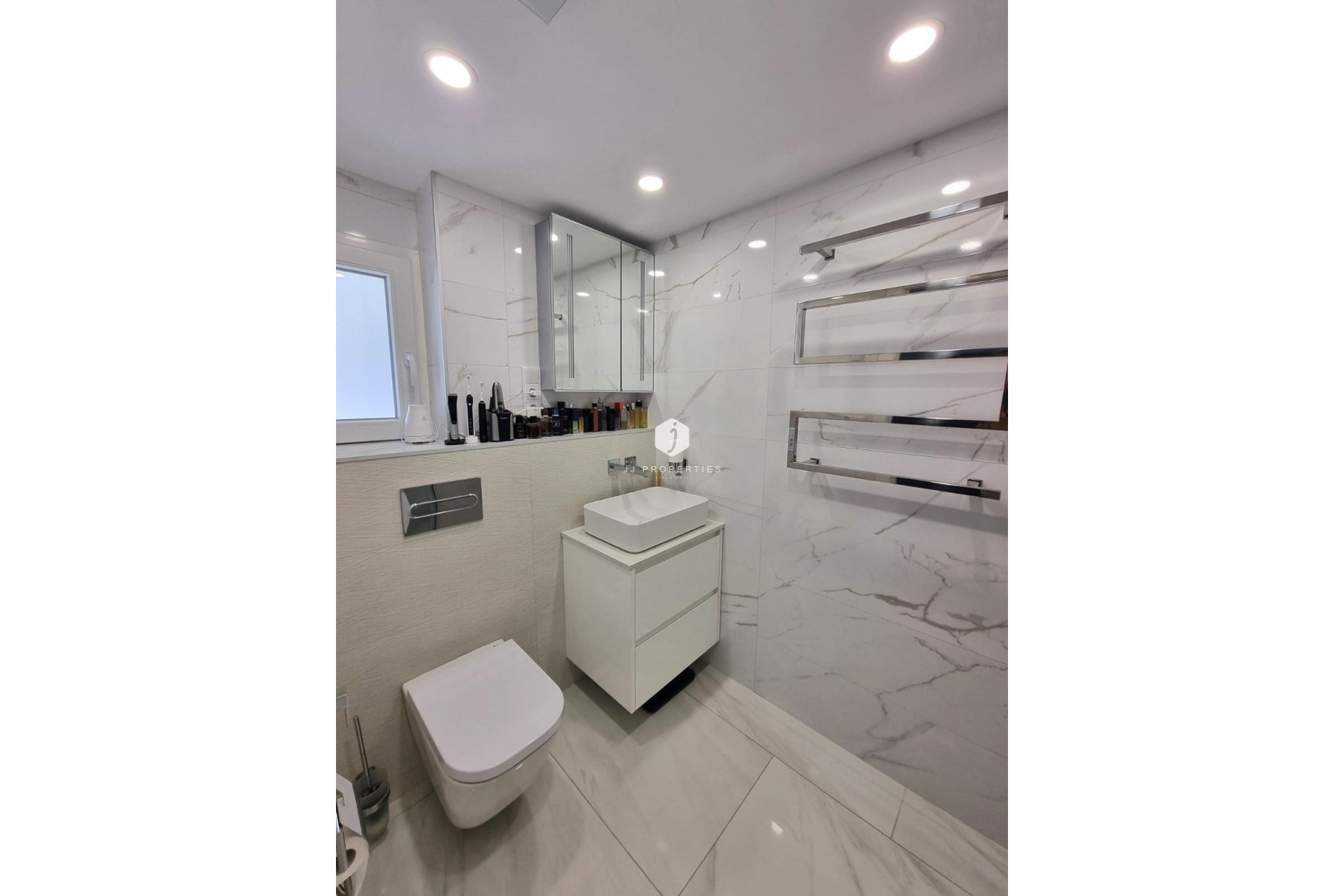 Resale - Apartment / flat -
Torrevieja - Centro