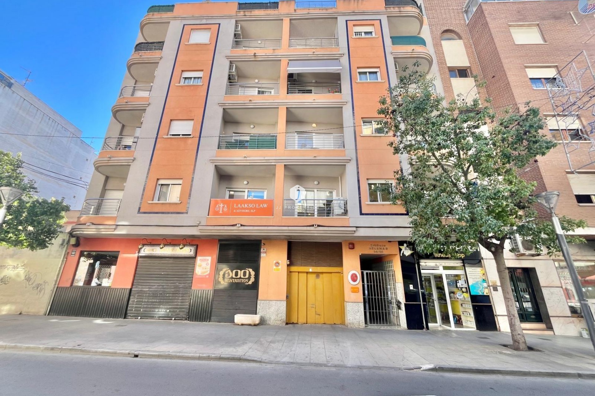 Resale - Apartment / flat -
Torrevieja - Centro