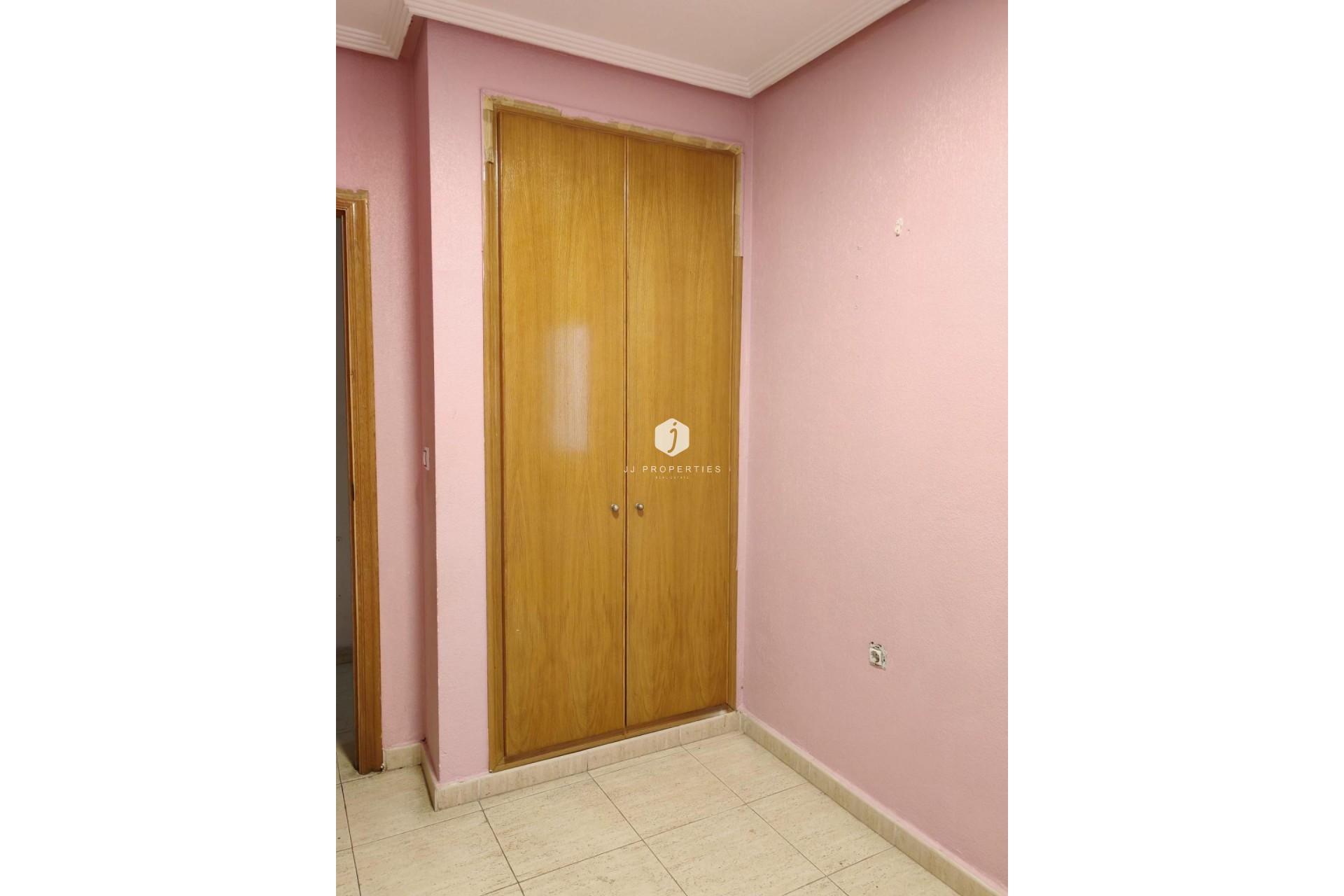 Resale - Apartment / flat -
Torrevieja - Centro