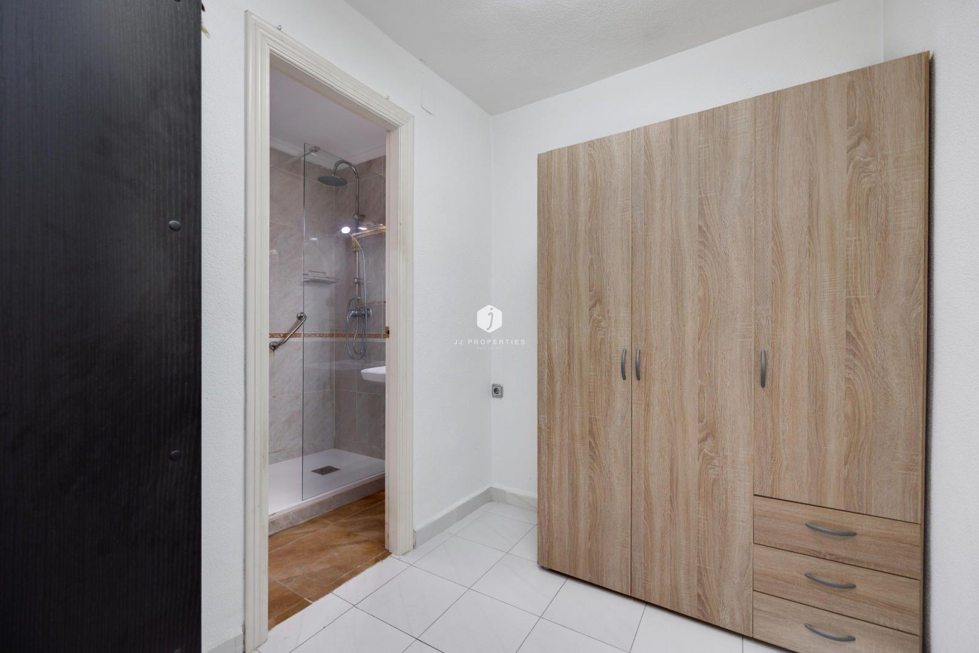 Resale - Apartment / flat -
Torrevieja - Centro