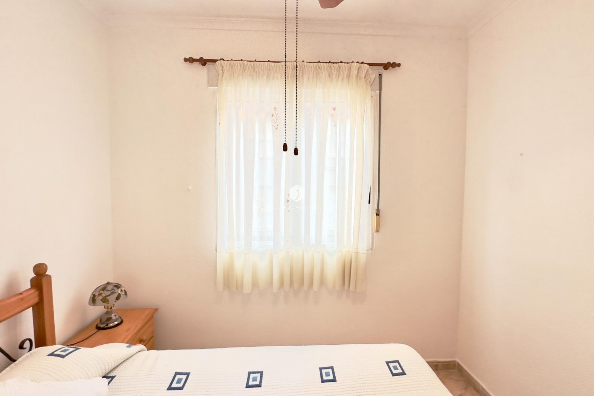 Resale - Apartment / flat -
Torrevieja - Centro