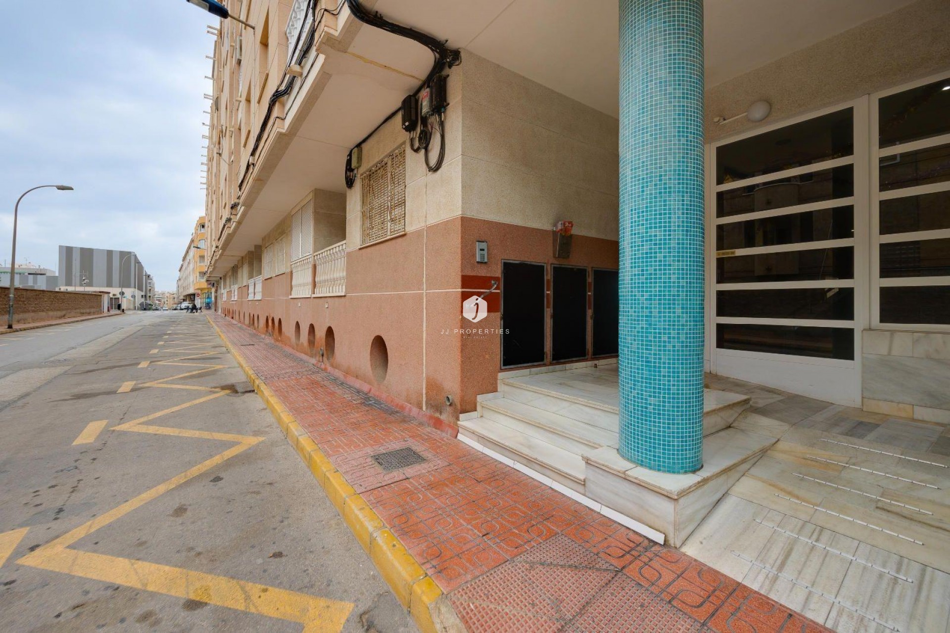 Resale - Apartment / flat -
Torrevieja - Centro