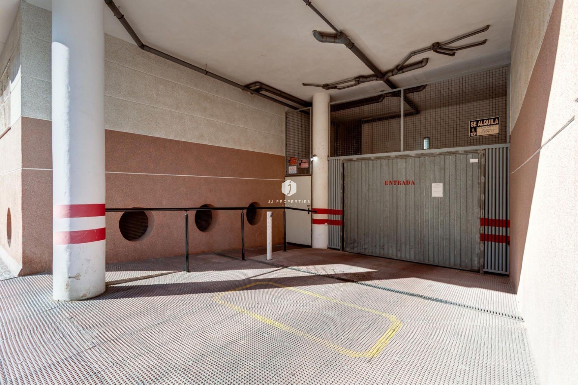 Resale - Apartment / flat -
Torrevieja - Centro