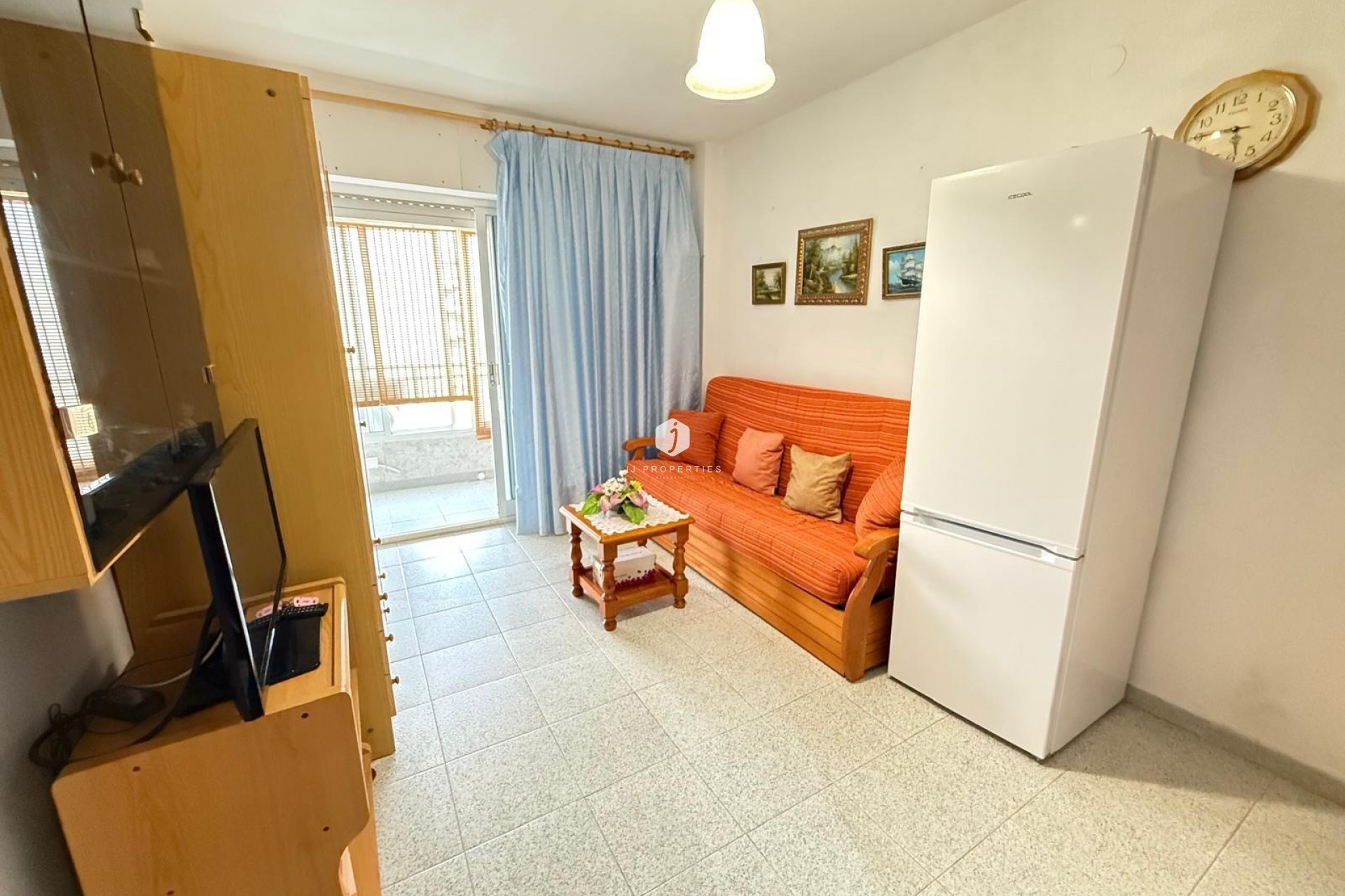 Resale - Apartment / flat -
Torrevieja - Centro