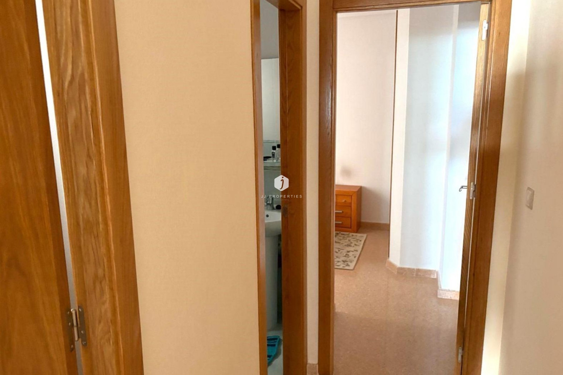 Resale - Apartment / flat -
Torrevieja - Centro