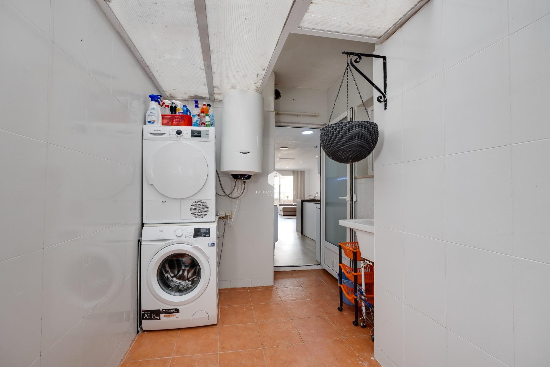 Resale - Apartment / flat -
Torrevieja - Centro