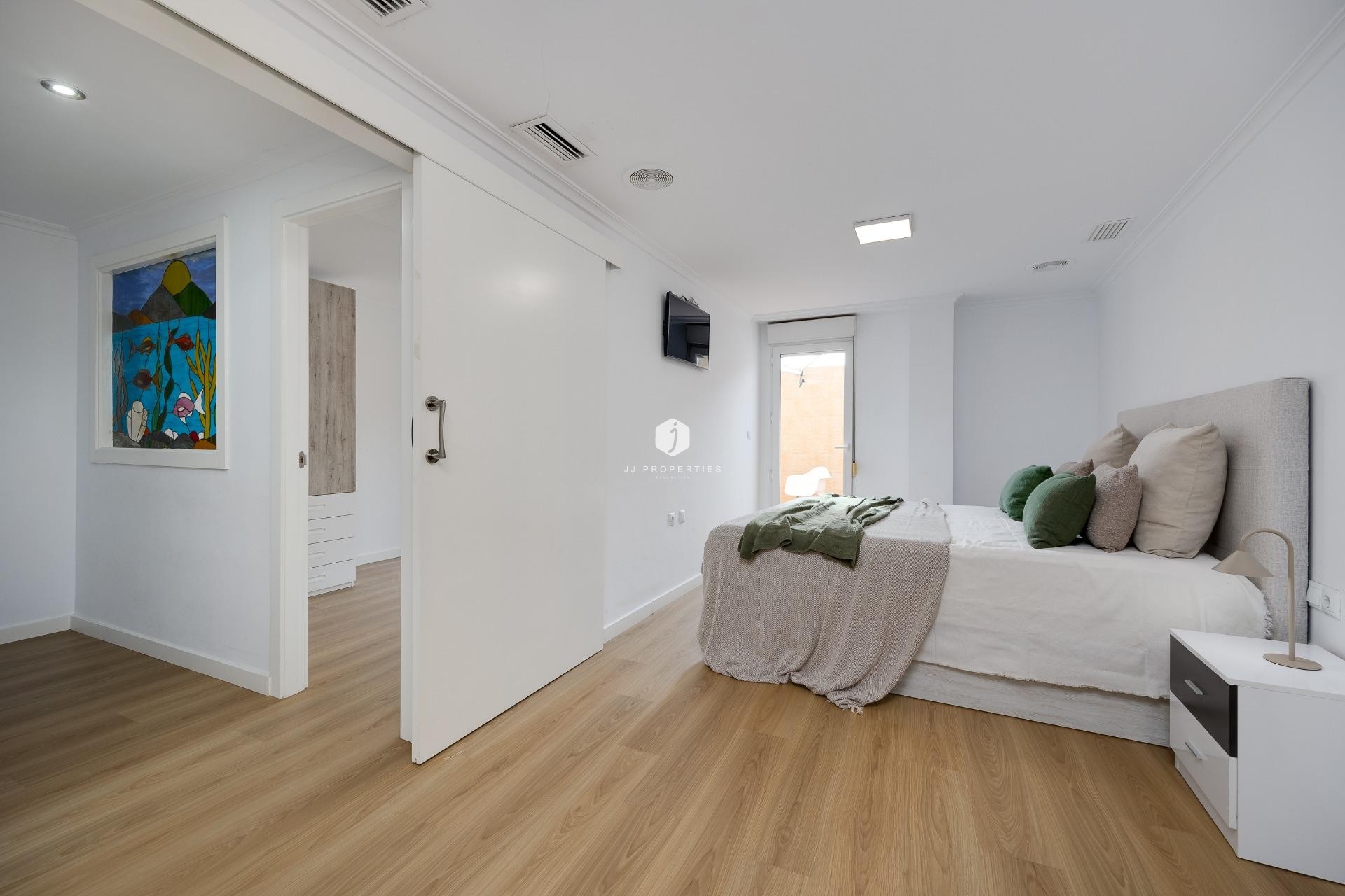 Resale - Apartment / flat -
Torrevieja - Centro