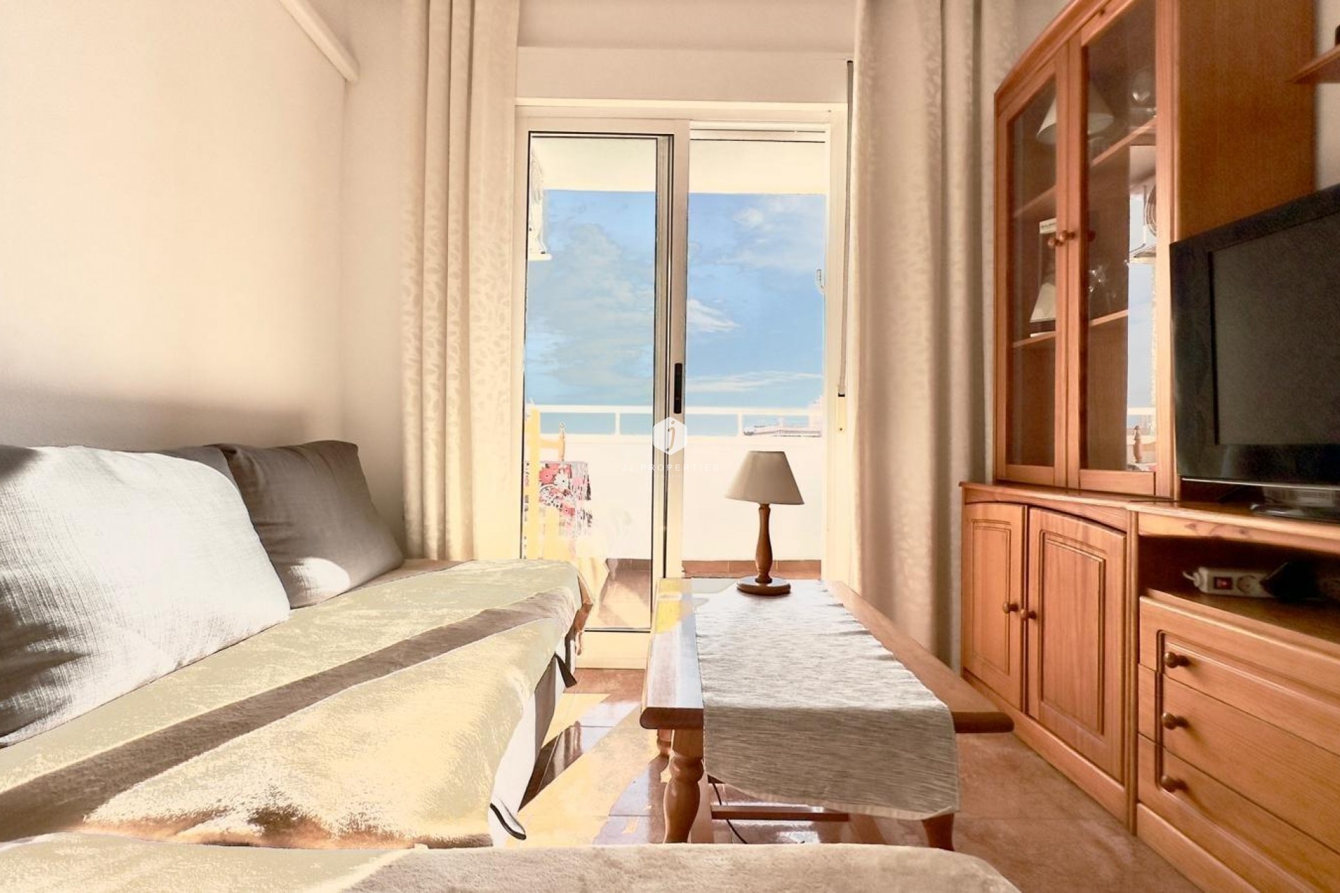 Resale - Apartment / flat -
Torrevieja - Centro