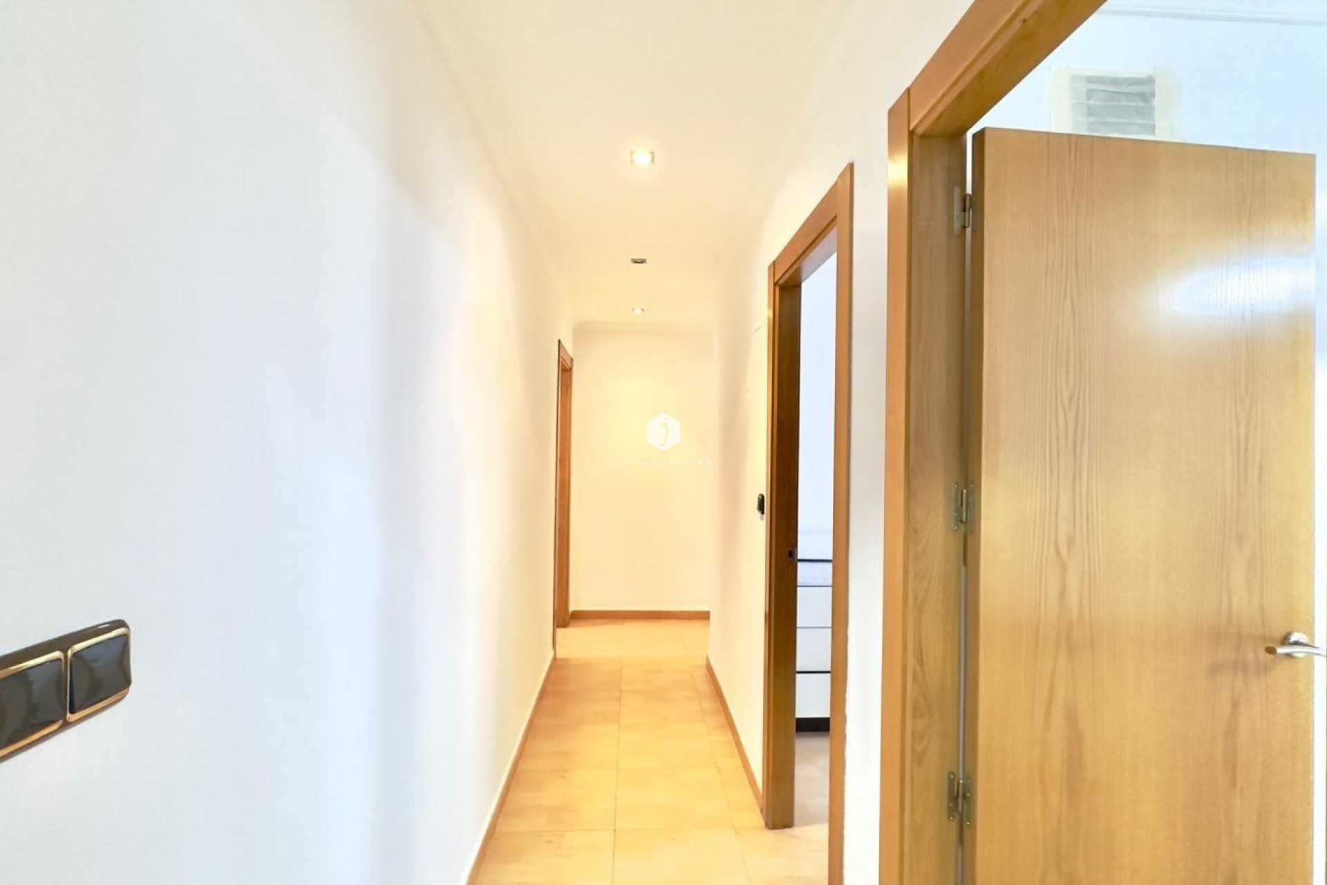 Resale - Apartment / flat -
Torrevieja - Centro