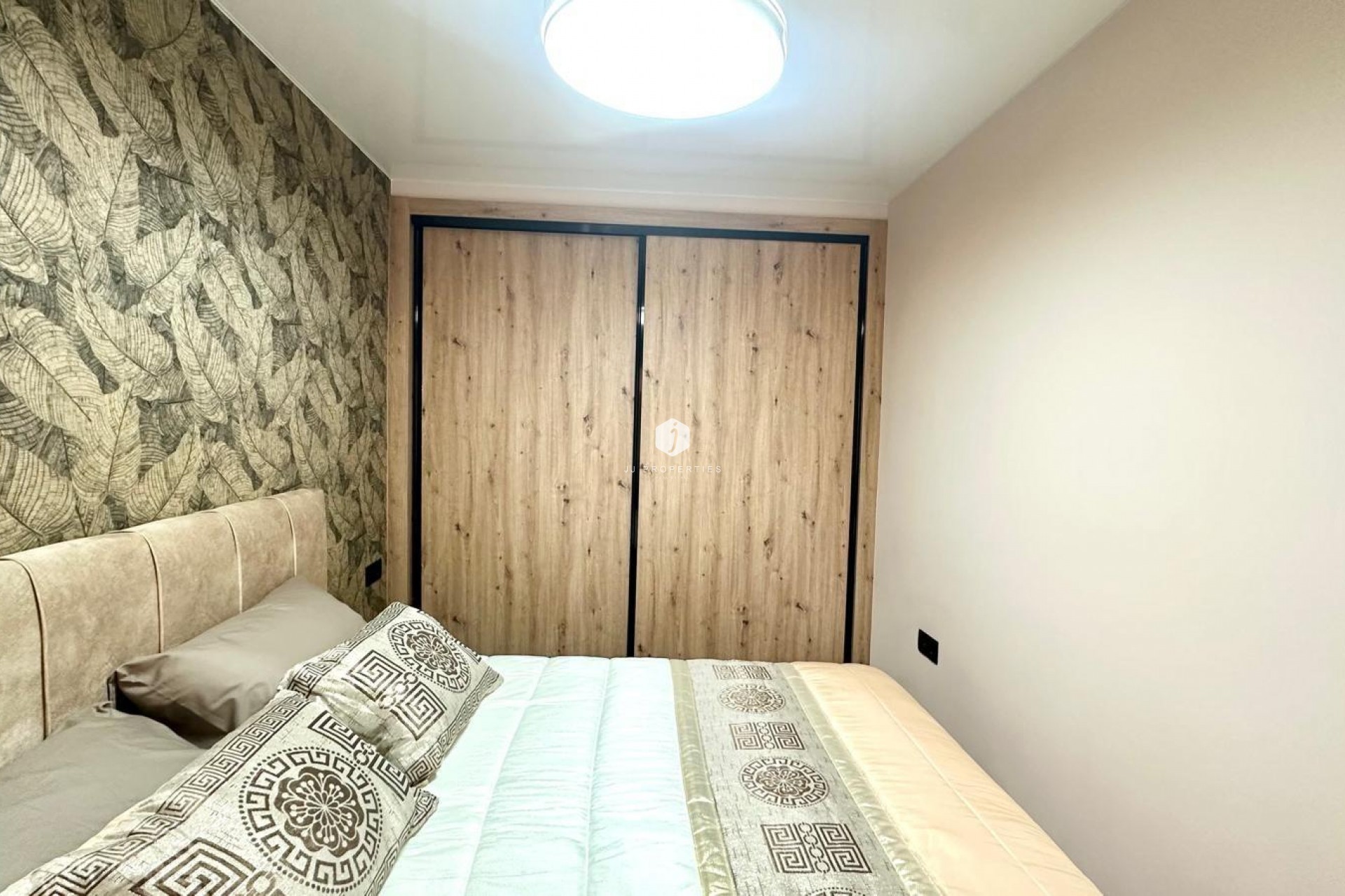 Resale - Apartment / flat -
Torrevieja - Centro