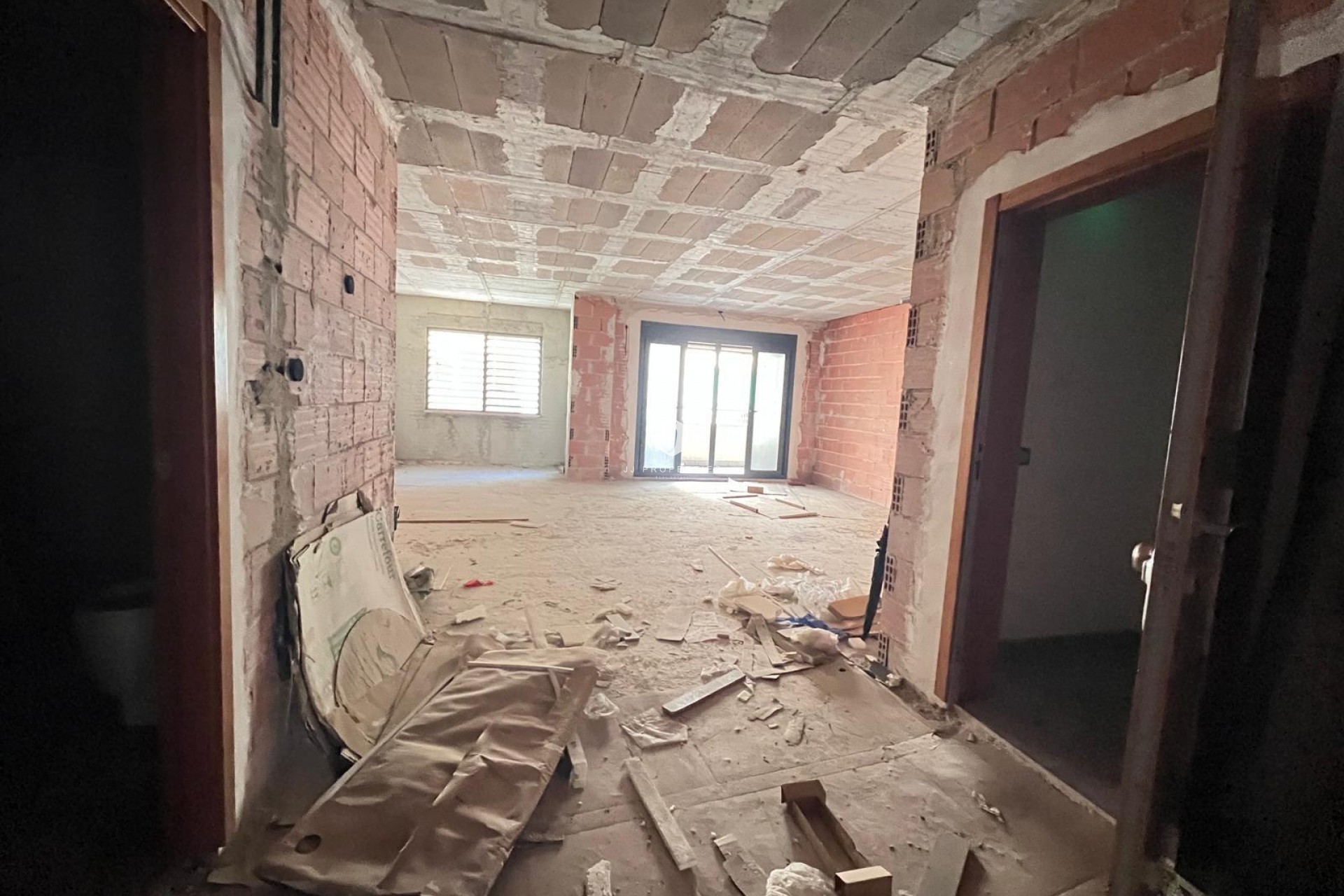 Resale - Apartment / flat -
Torrevieja - Centro