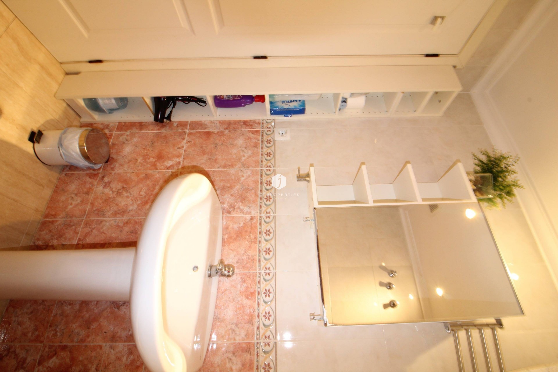 Resale - Apartment / flat -
Torrevieja - Centro