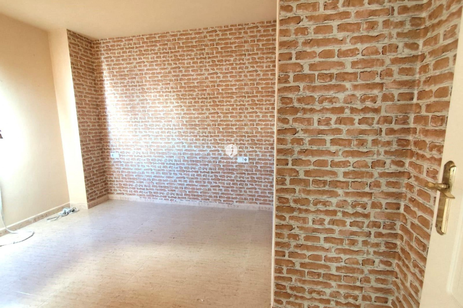 Resale - Apartment / flat -
Torrevieja - Centro