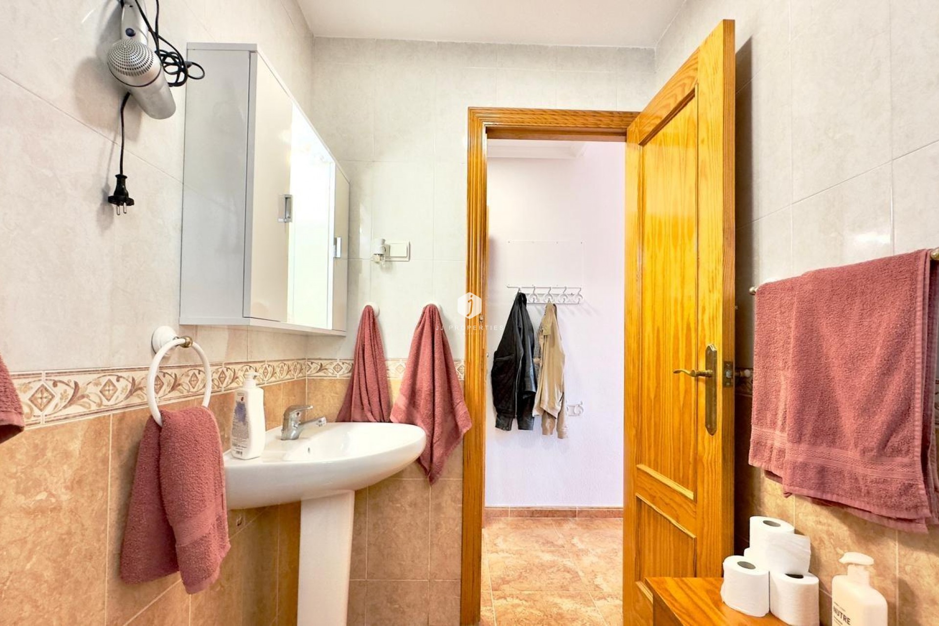 Resale - Apartment / flat -
Torrevieja - Centro