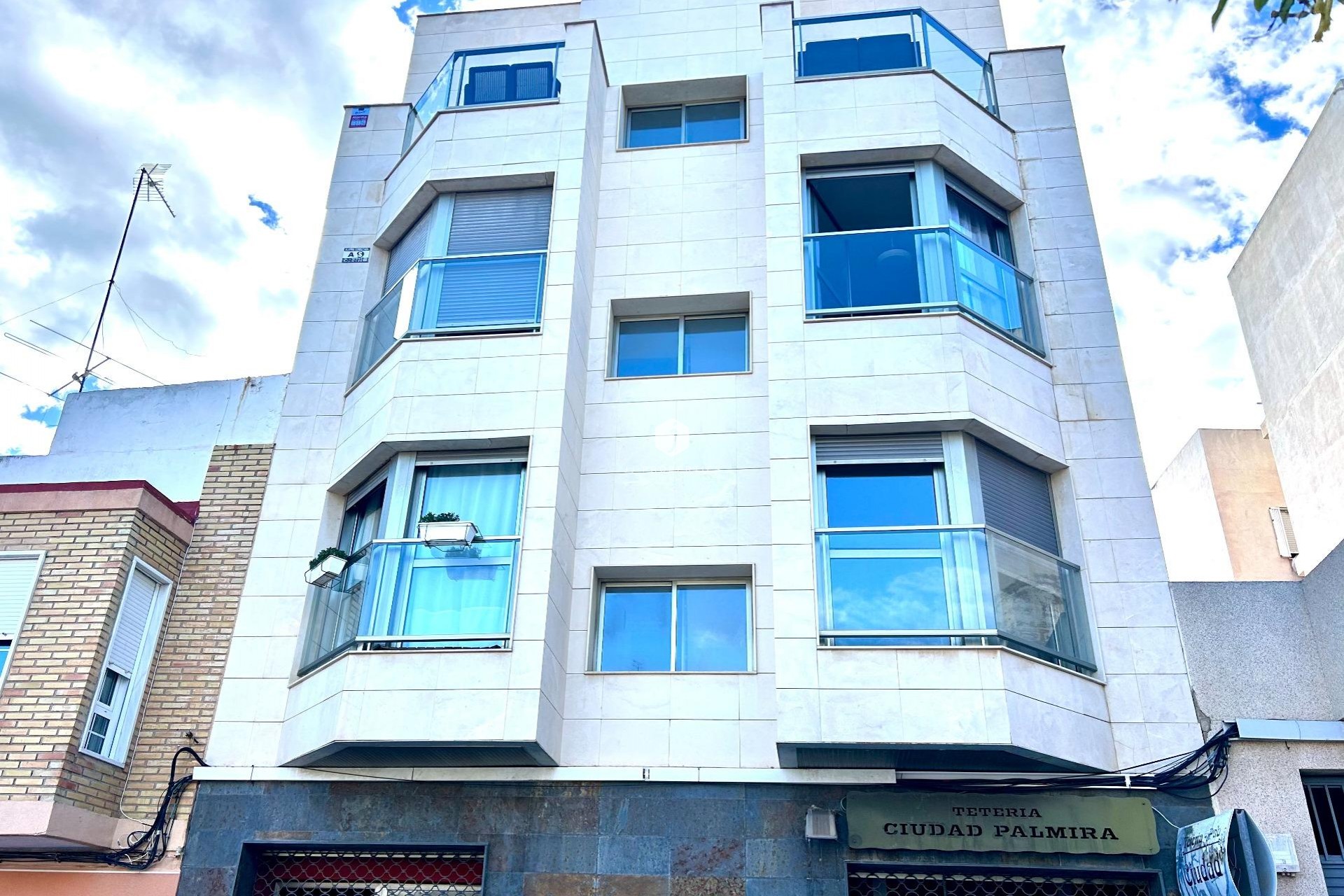 Resale - Apartment / flat -
Torrevieja - Centro