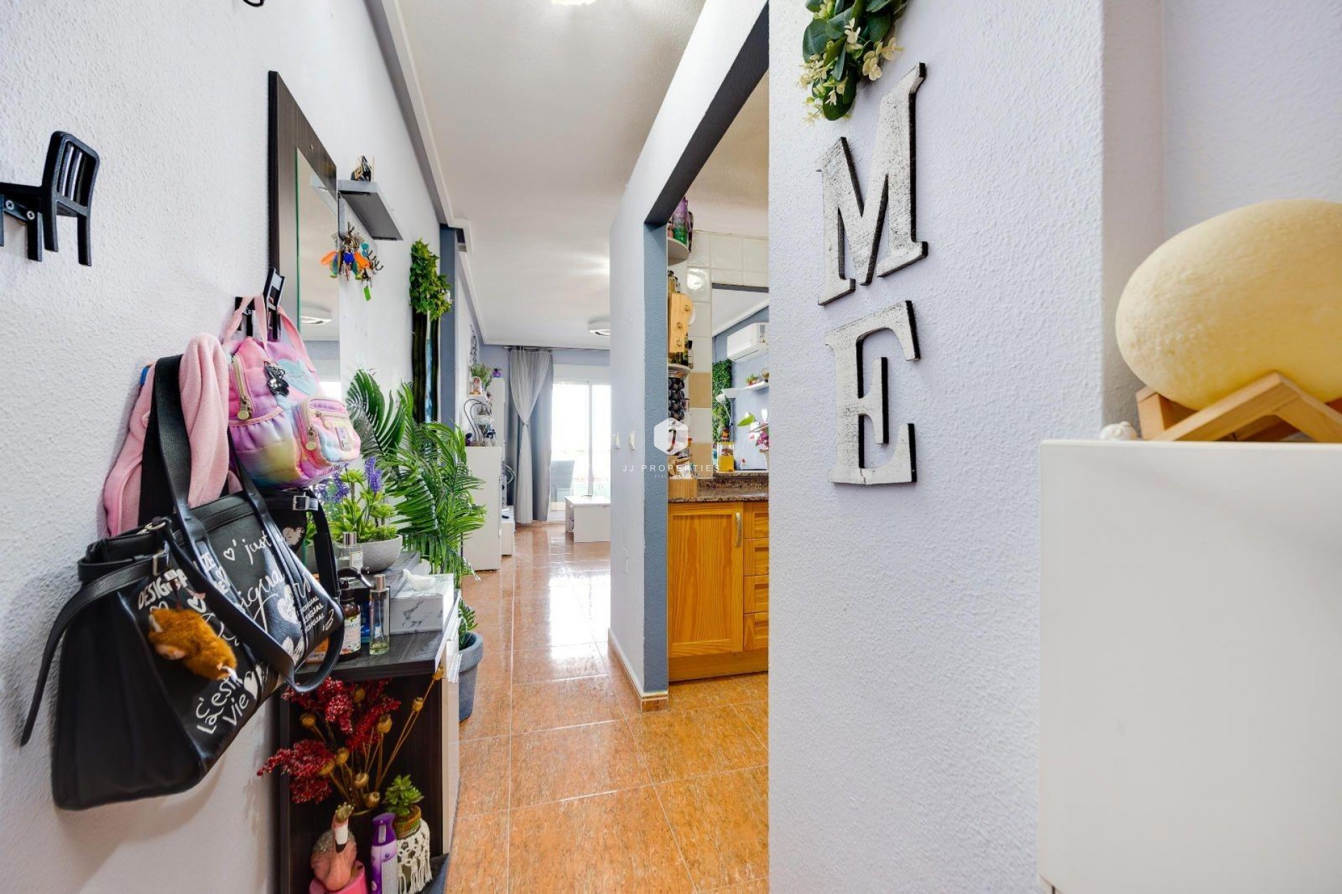 Resale - Apartment / flat -
Torrevieja - Centro