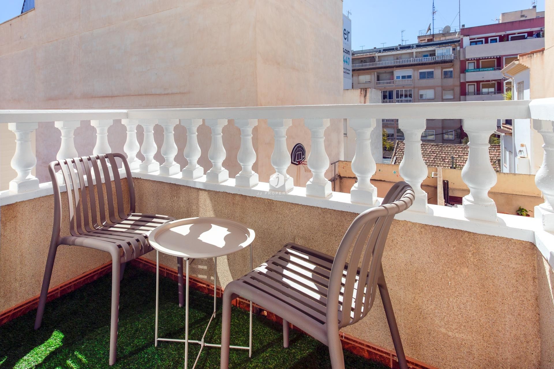 Resale - Apartment / flat -
Torrevieja - Centro