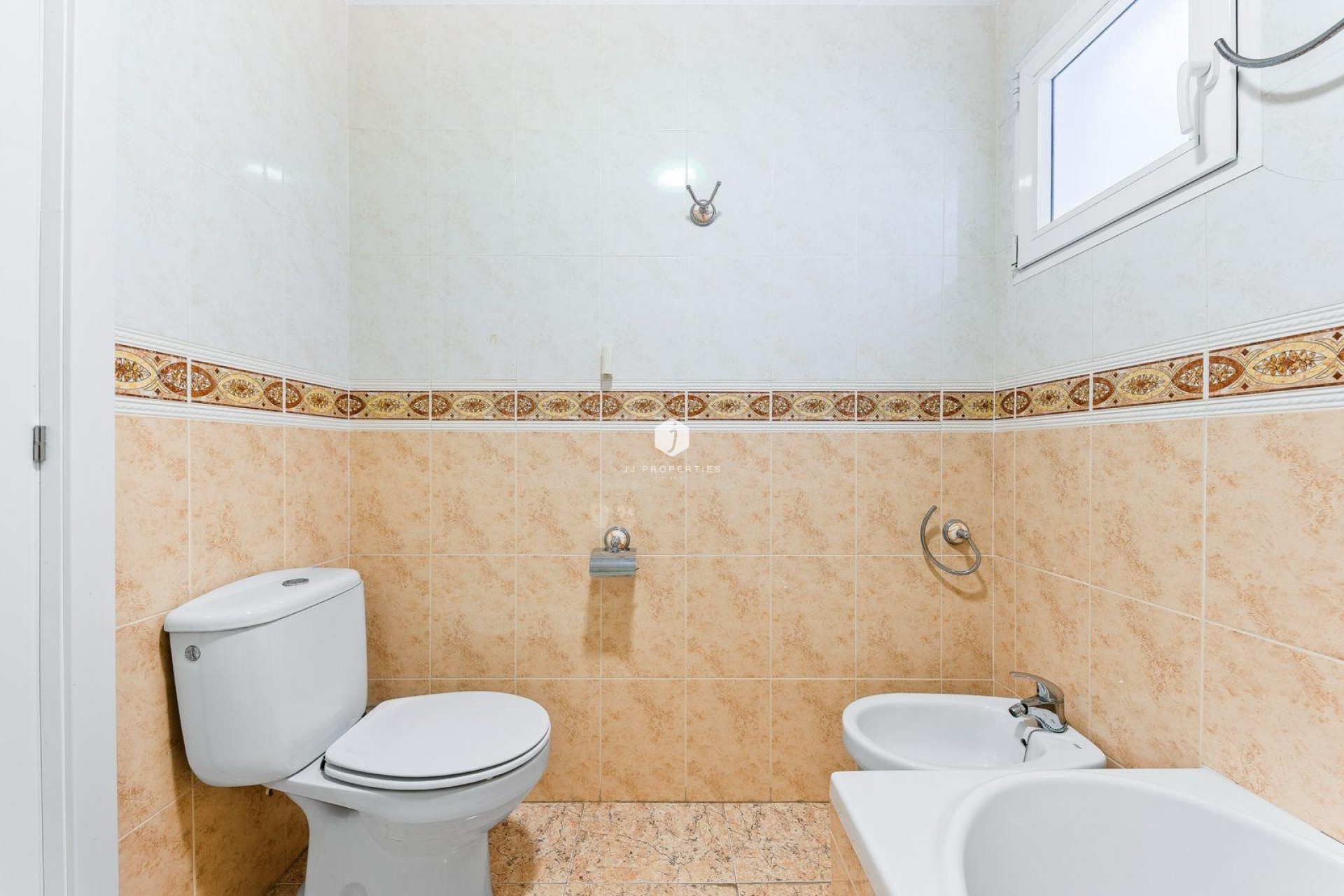 Resale - Apartment / flat -
Torrevieja - Centro
