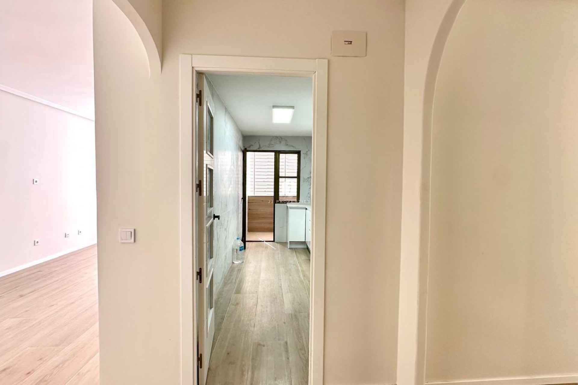 Resale - Apartment / flat -
Torrevieja - Centro