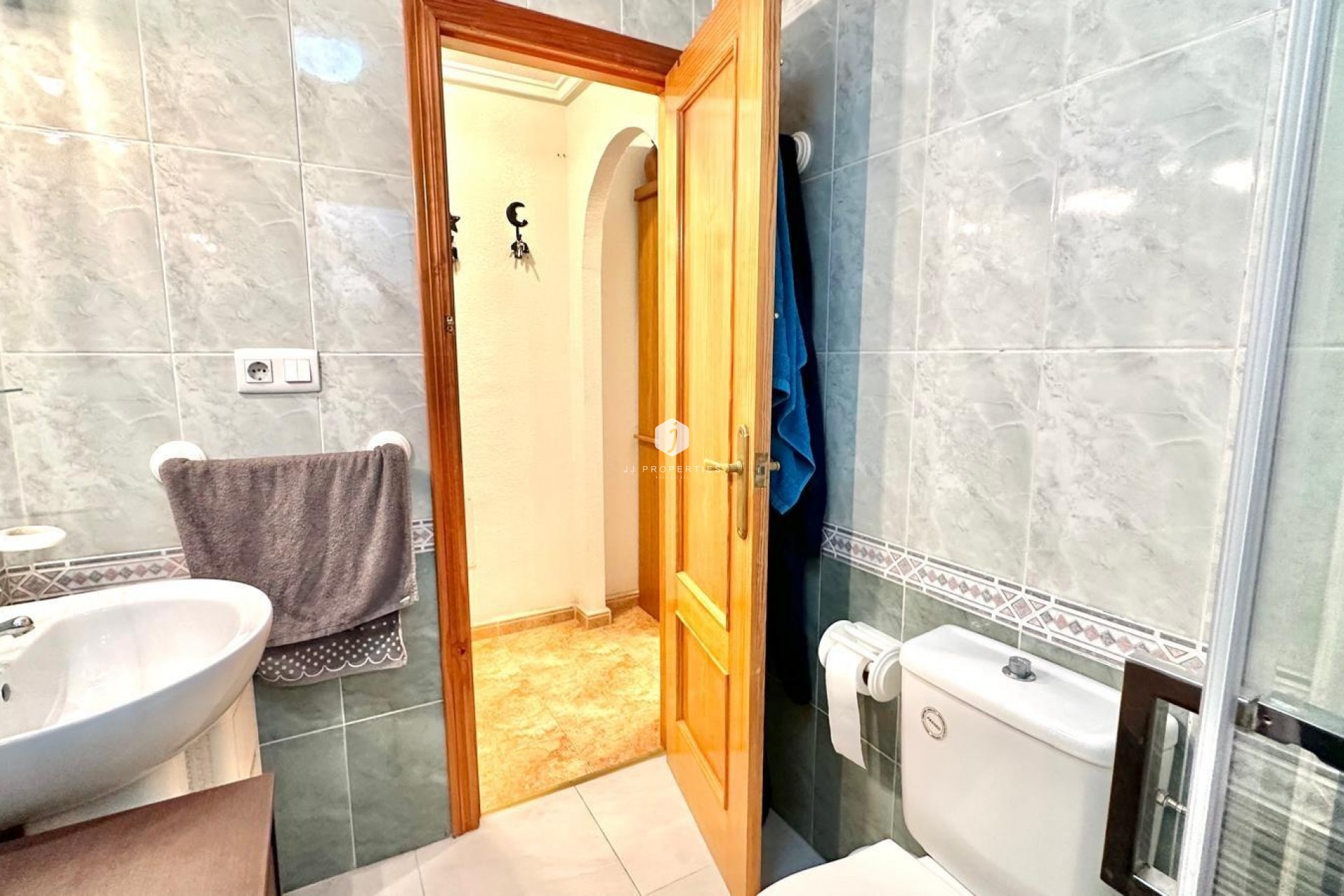 Resale - Apartment / flat -
Torrevieja - Centro