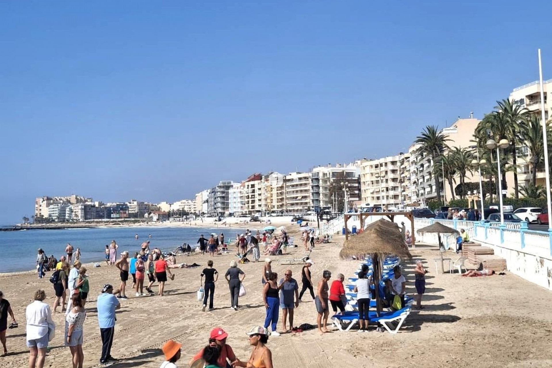 Resale - Apartment / flat -
Torrevieja - Centro