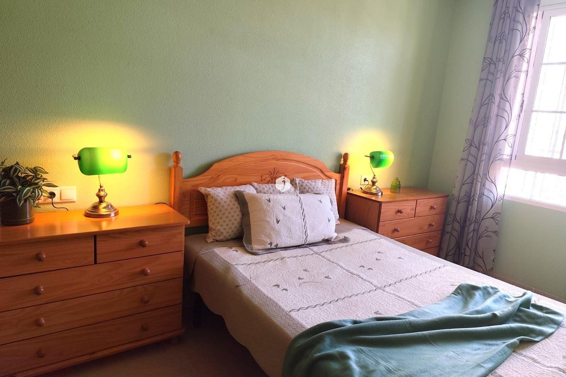 Resale - Apartment / flat -
Torrevieja - Centro