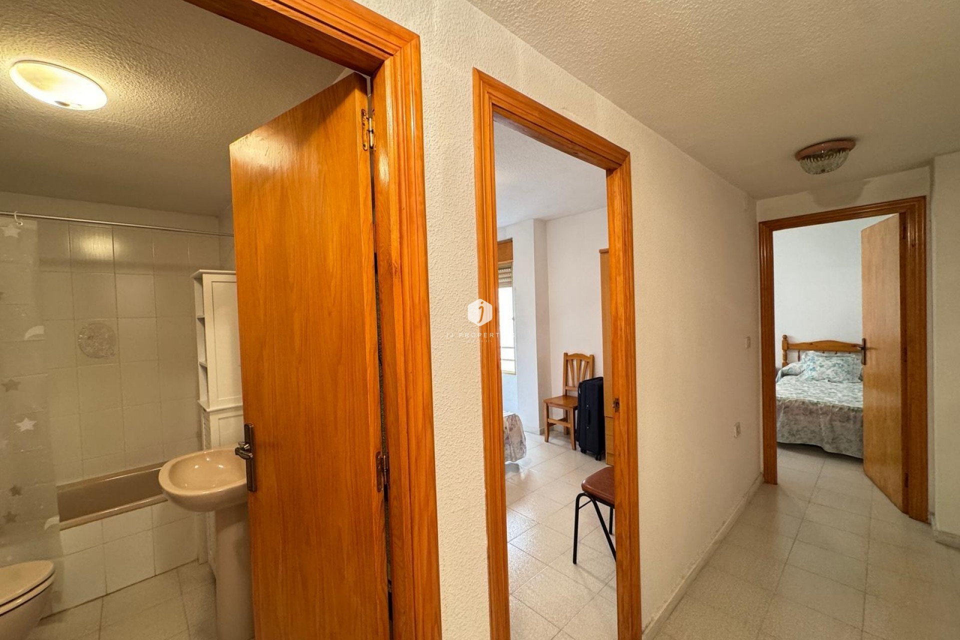 Resale - Apartment / flat -
Torrevieja - Centro