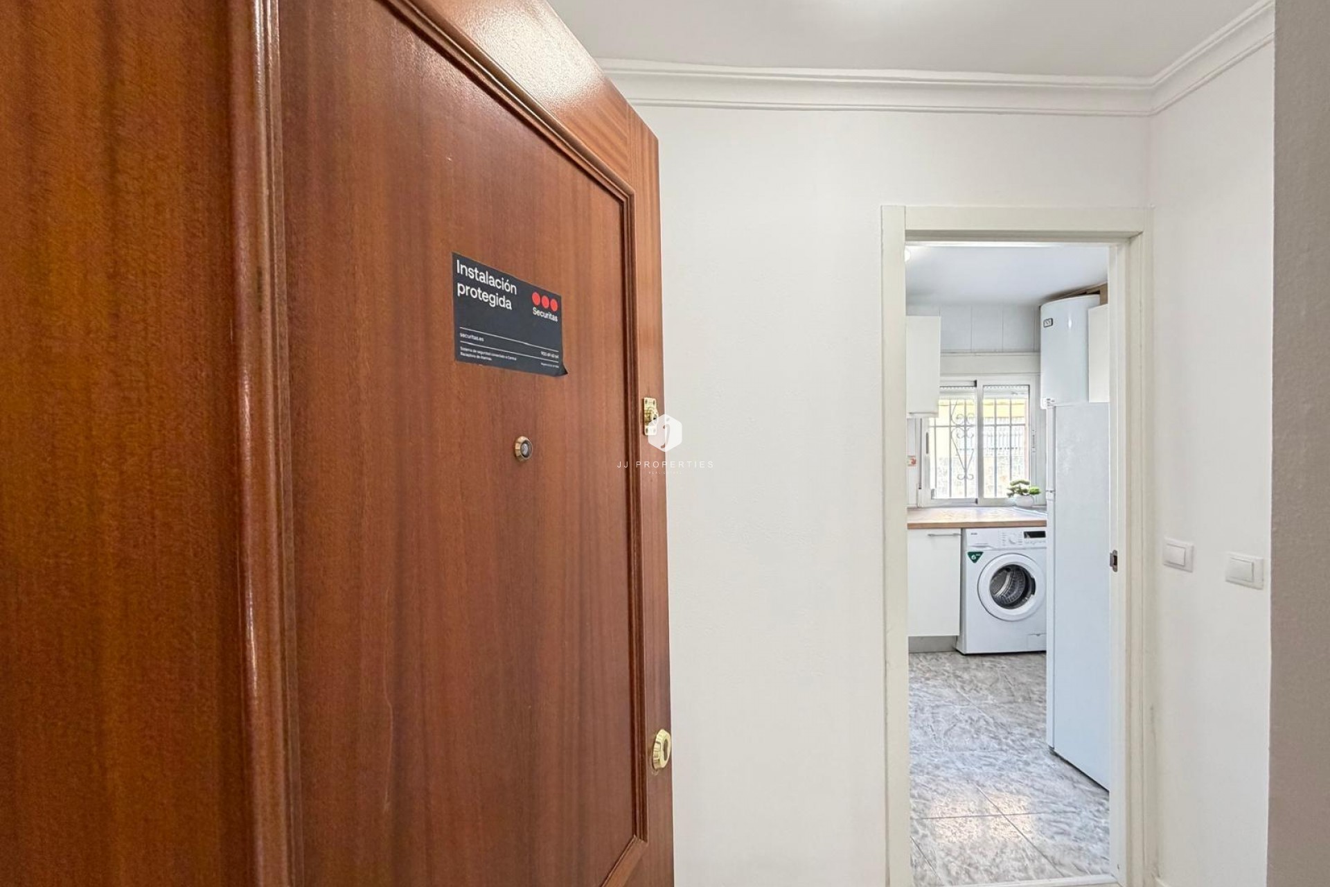 Resale - Apartment / flat -
Torrevieja - Centro